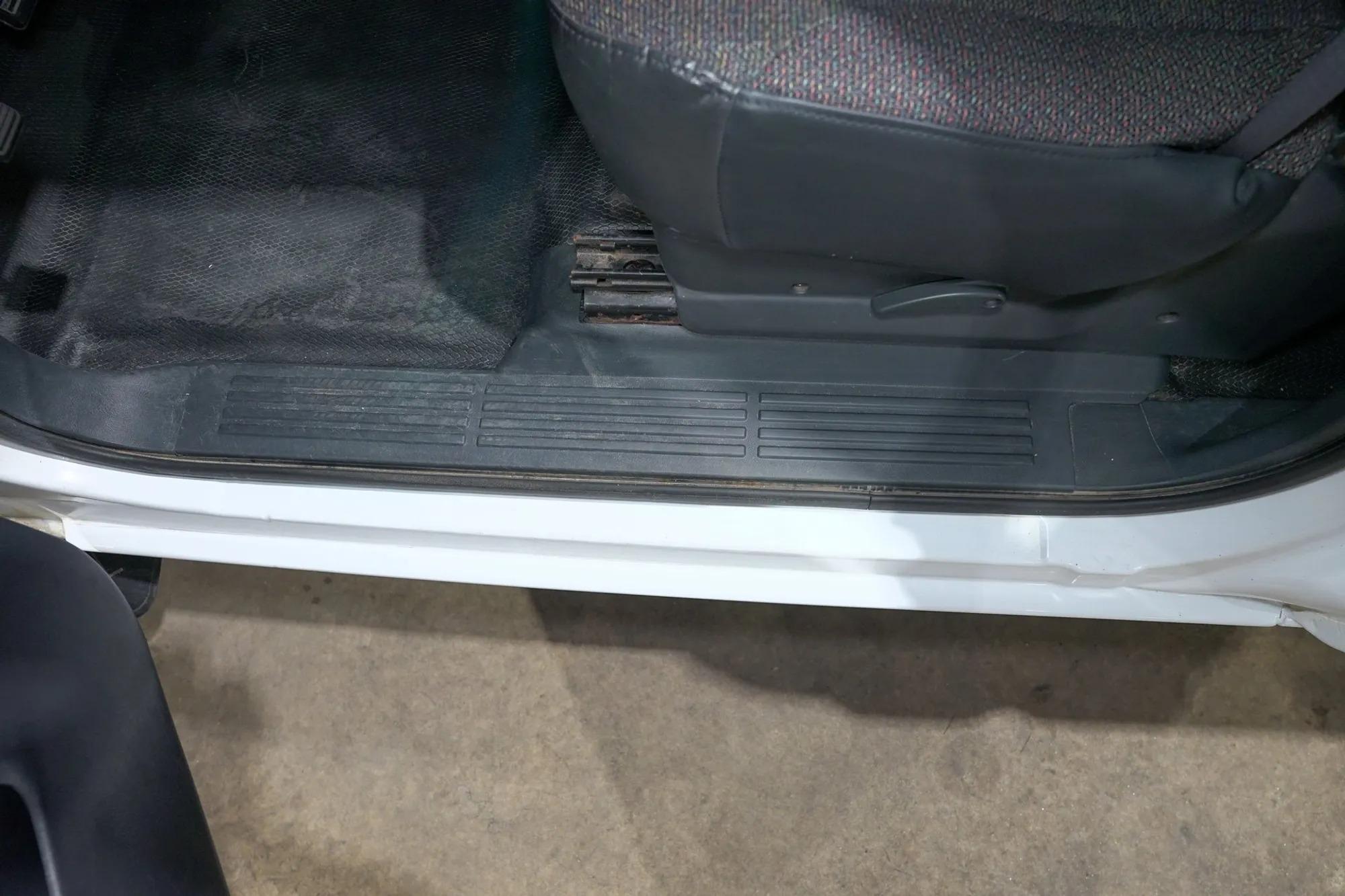 2000 Chevrolet Silverado 1500 LS