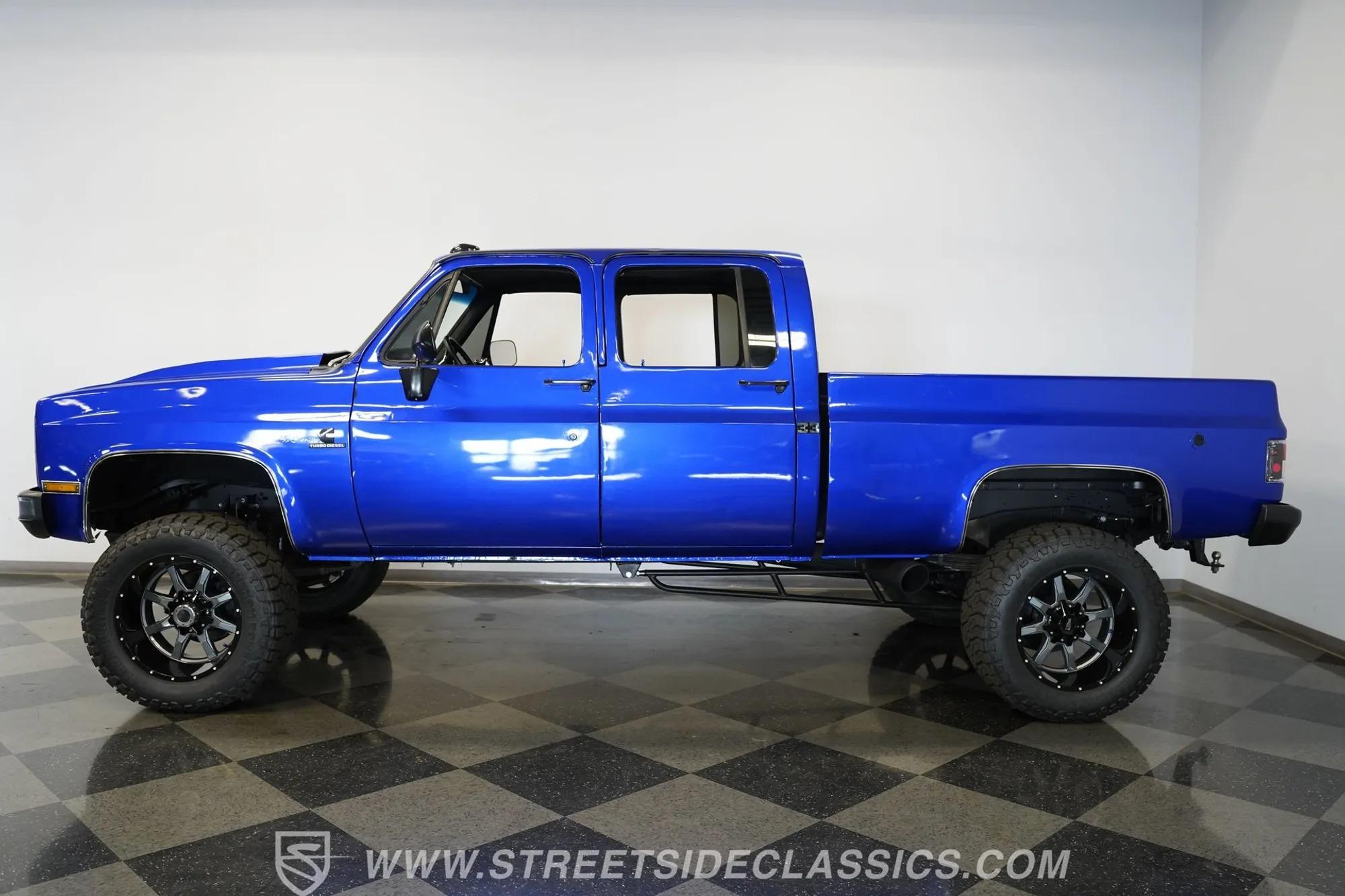 1984 Chevrolet K30 Silverado 4×4 3+3 CREW - 2