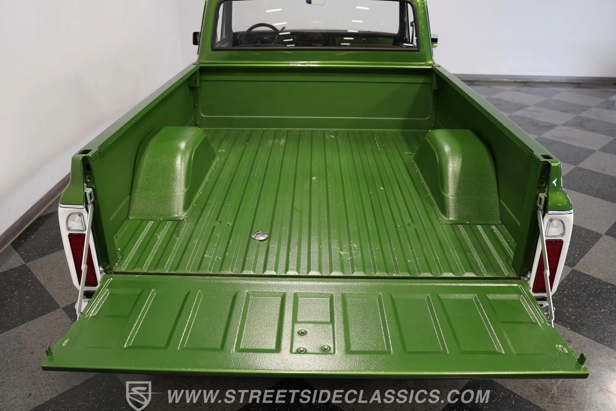 1972 Chevrolet C10 Restomod