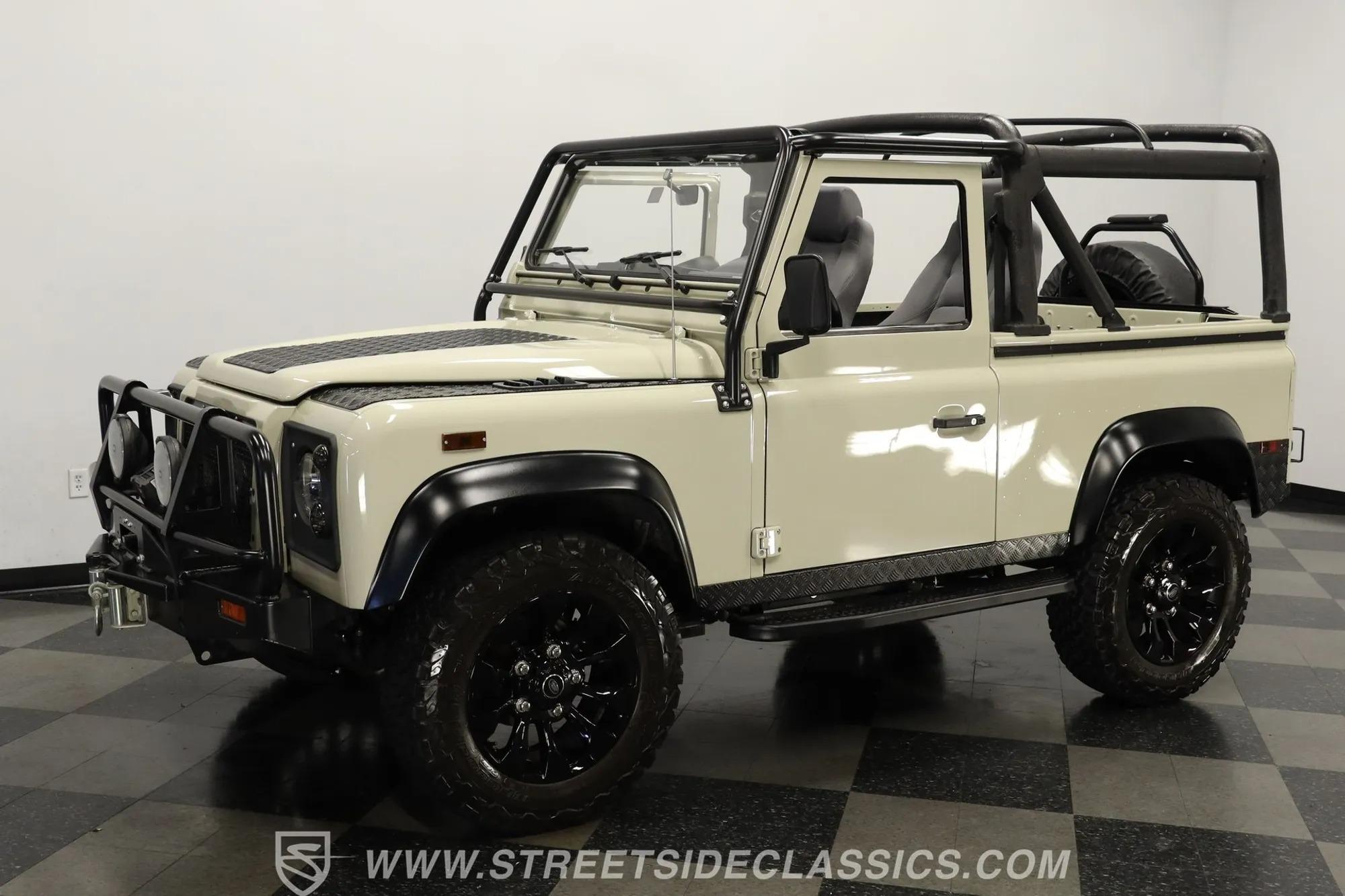 LS-Powered 1994 Land Rover Defender 90 - 3