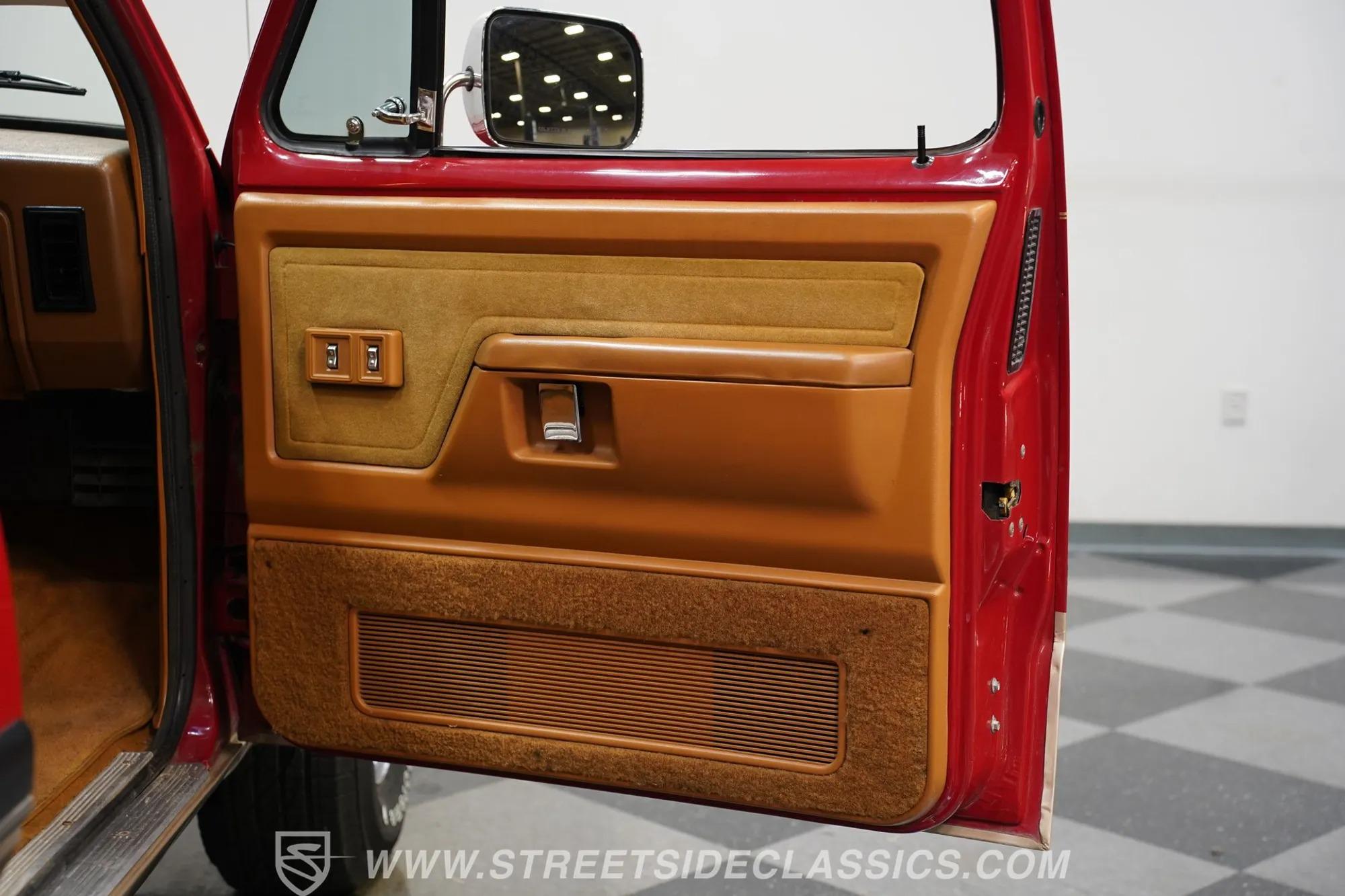 1991 Dodge Ramcharger LE