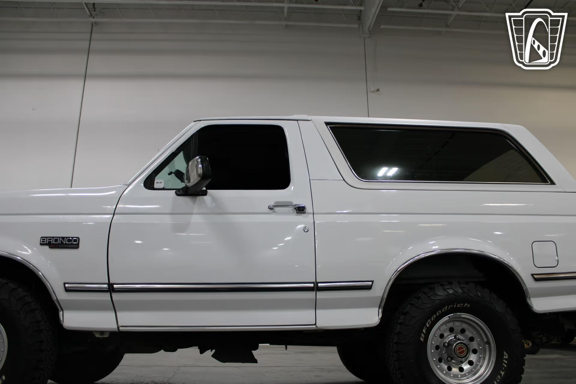 1992 Ford Bronco XLT
