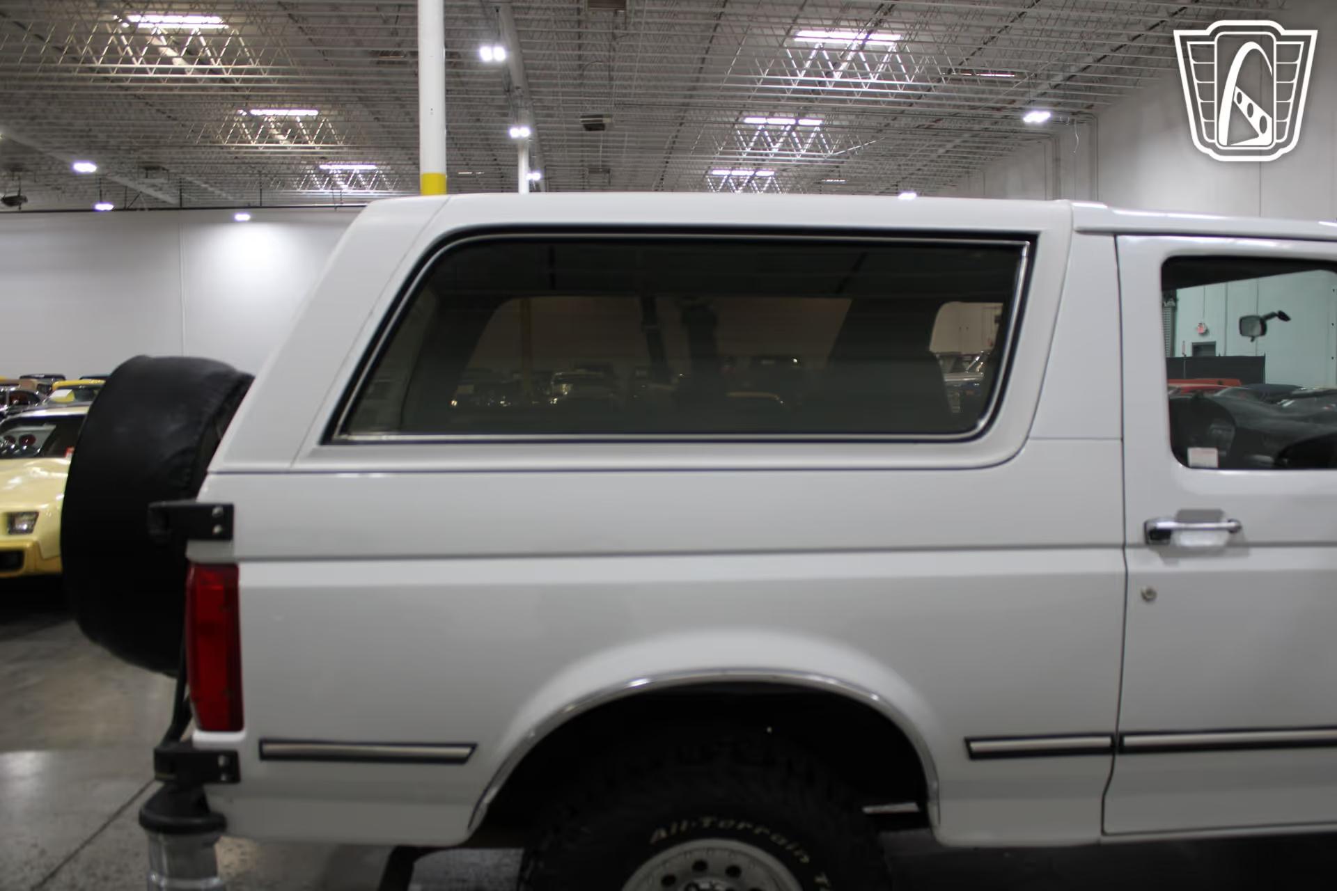 1992 Ford Bronco XLT