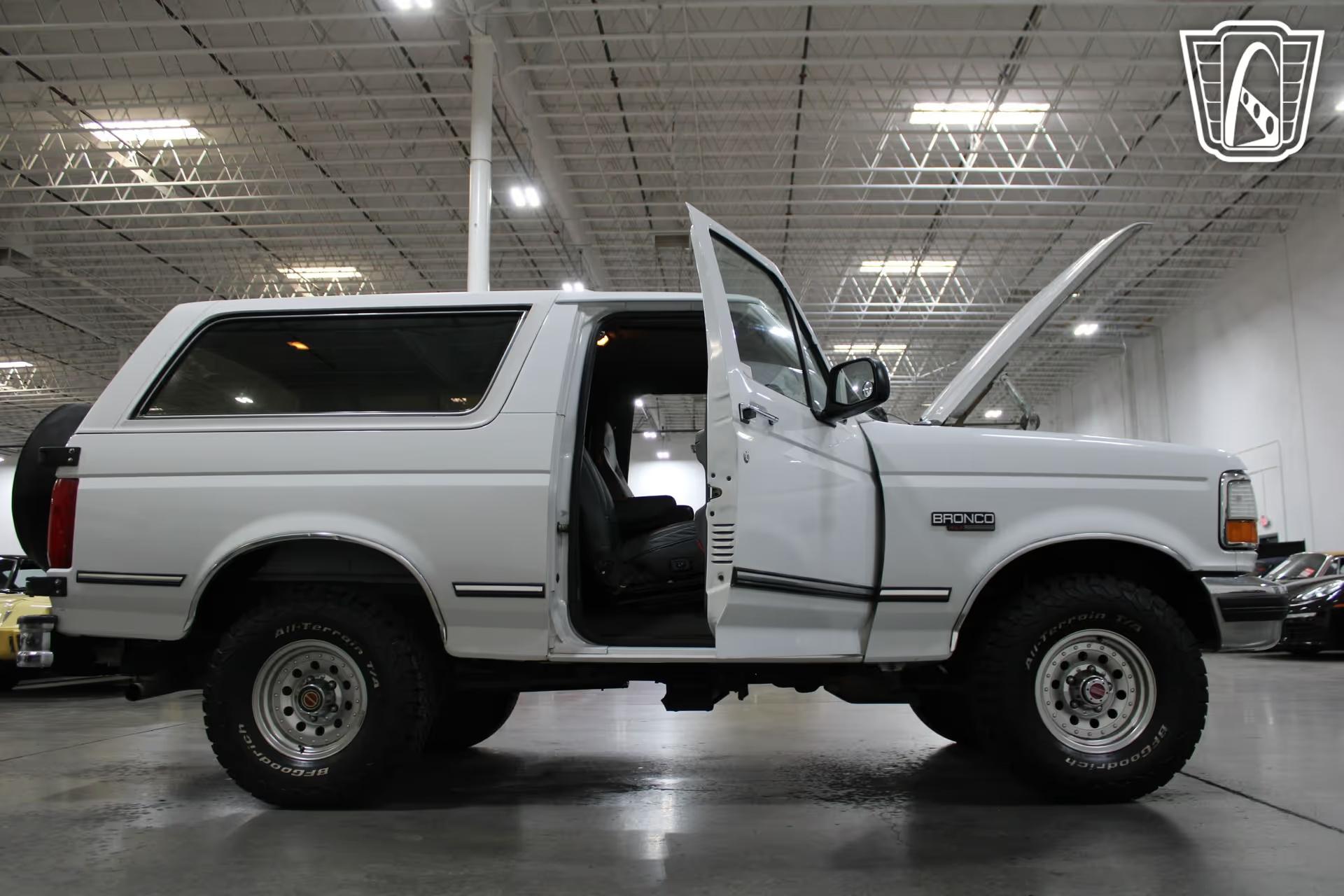 1992 Ford Bronco XLT