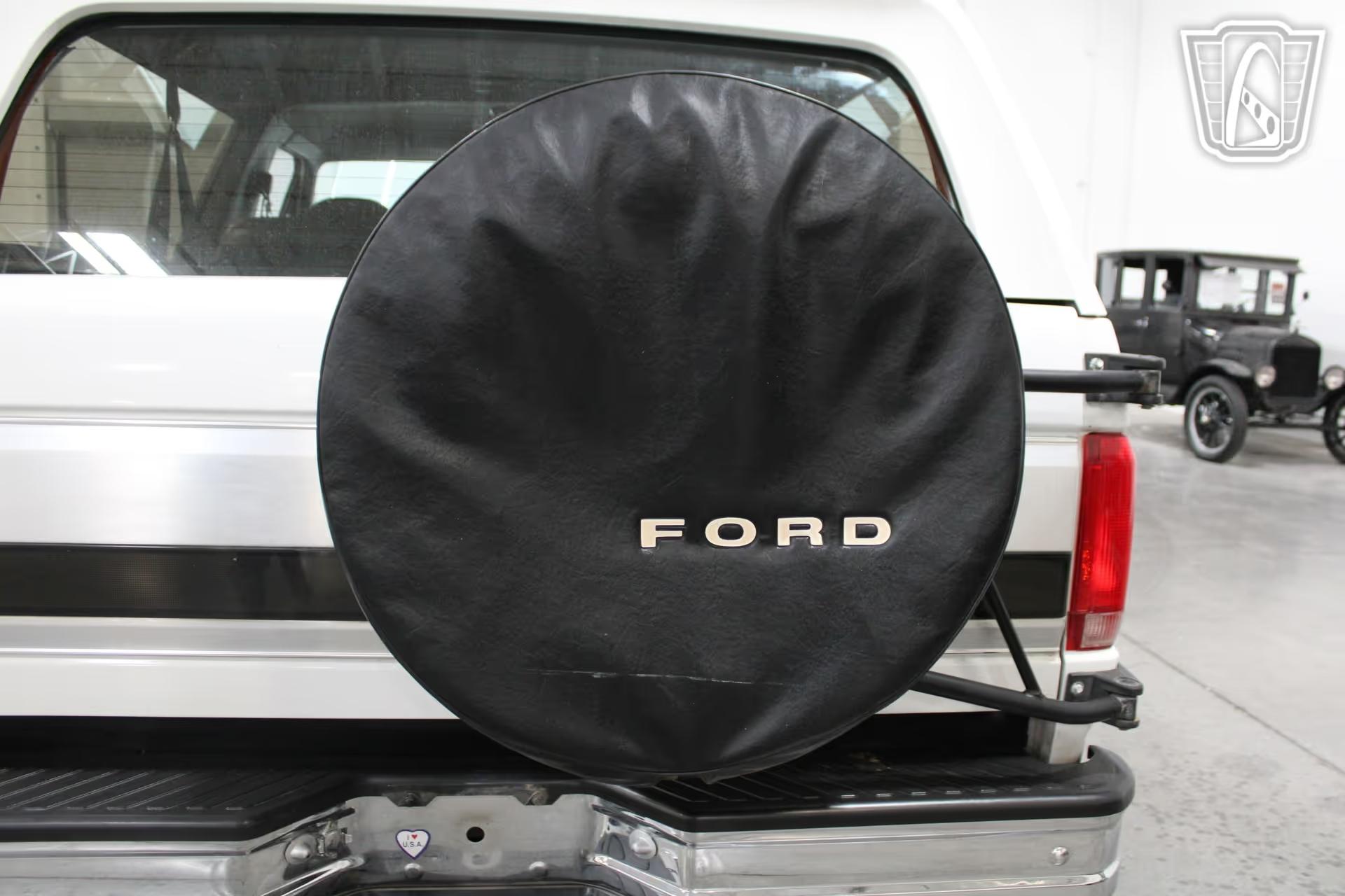 1992 Ford Bronco XLT