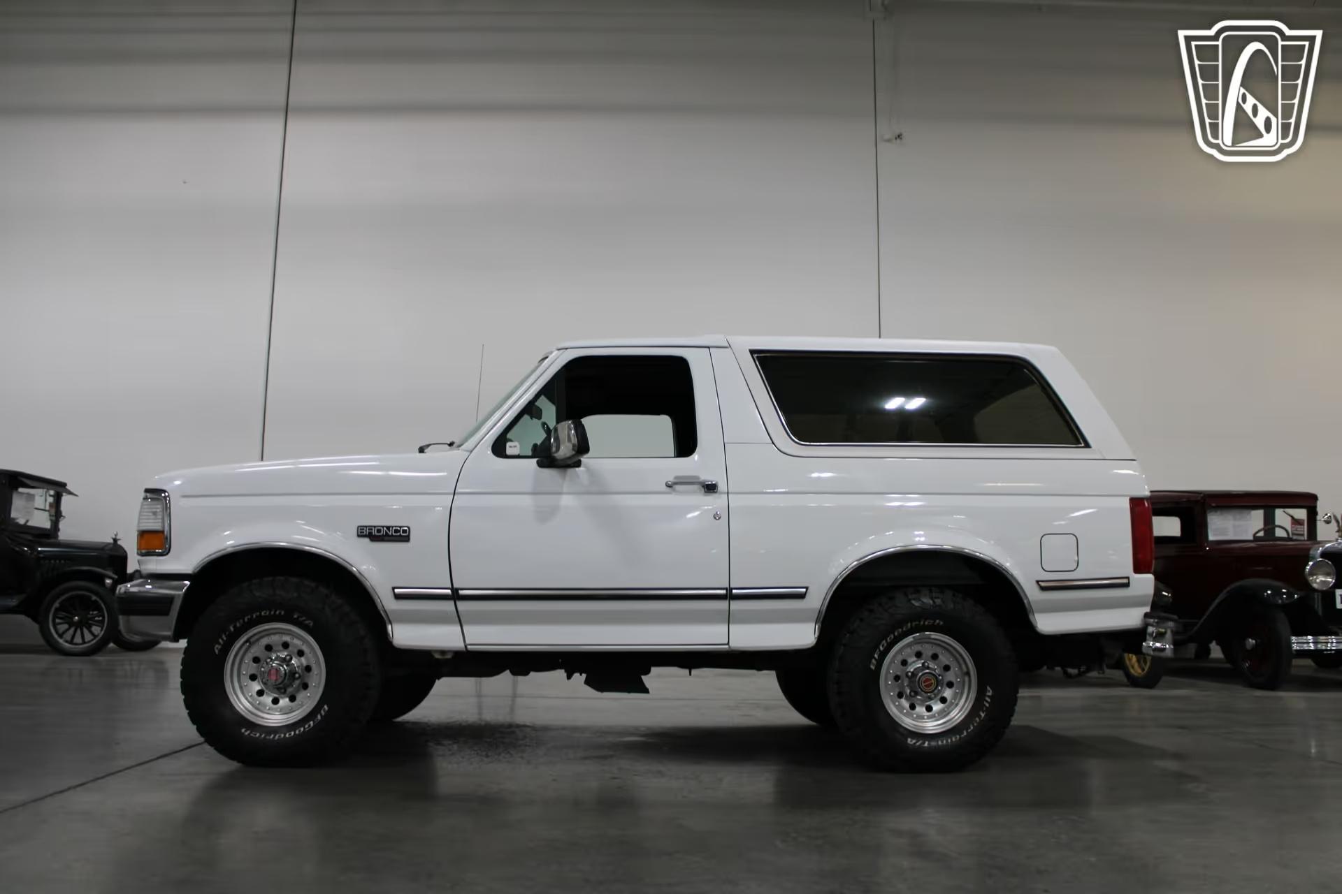 1992 Ford Bronco XLT