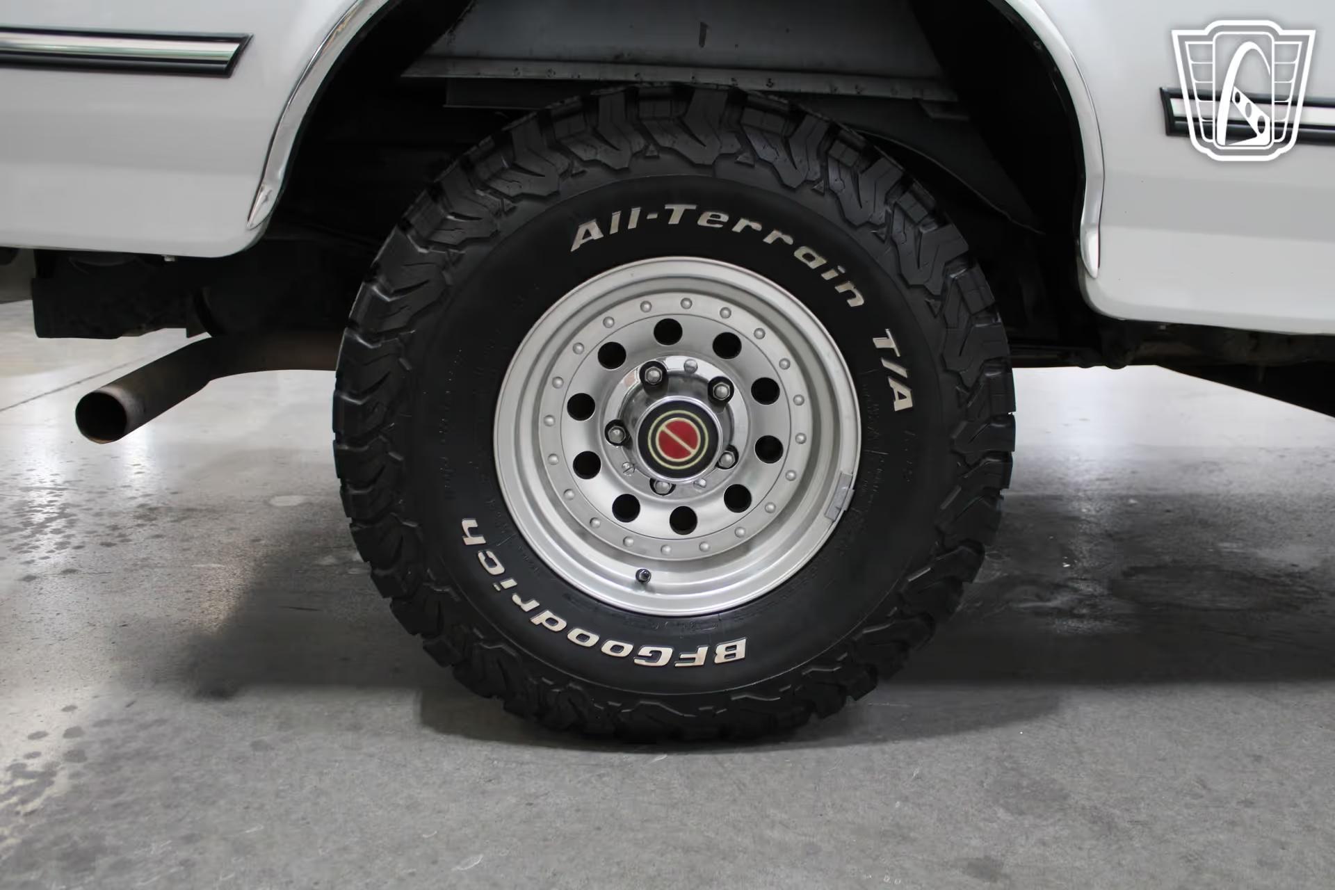 1992 Ford Bronco XLT