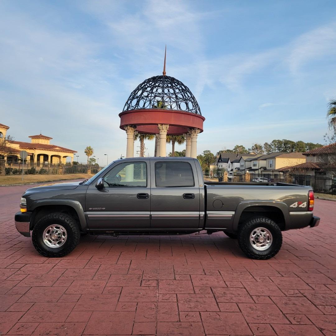 2002 Chevy Silverado 2500HD LT - 2