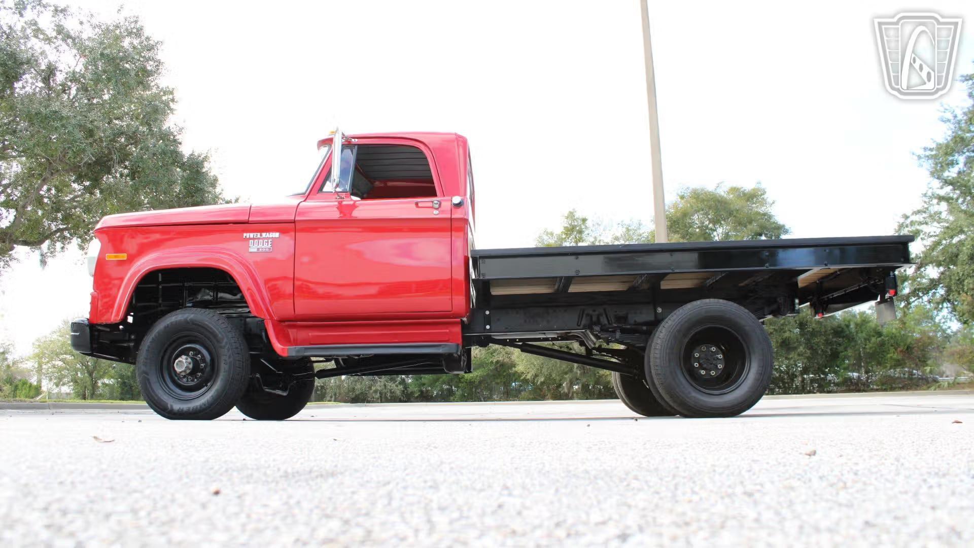 1971 Dodge Power Wagon