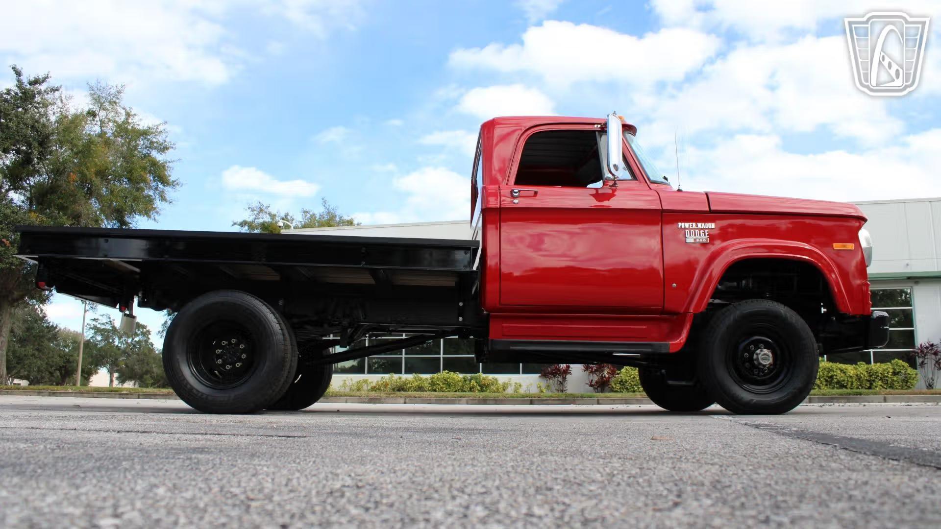 1971 Dodge Power Wagon