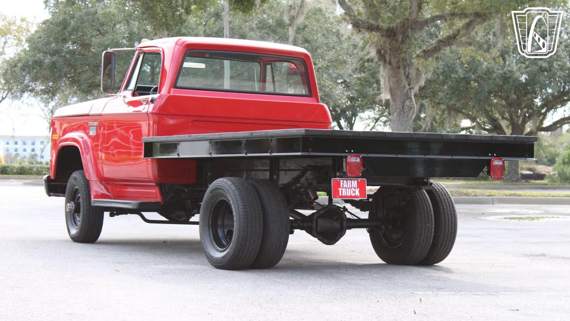 1971 Dodge Power Wagon - 5