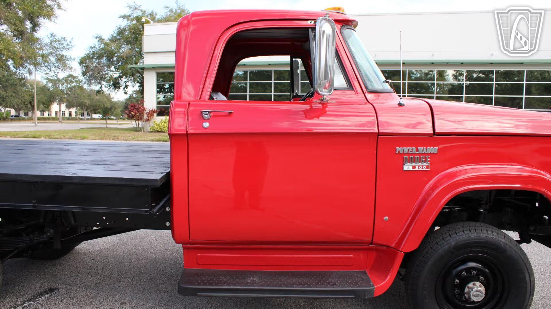 1971 Dodge Power Wagon