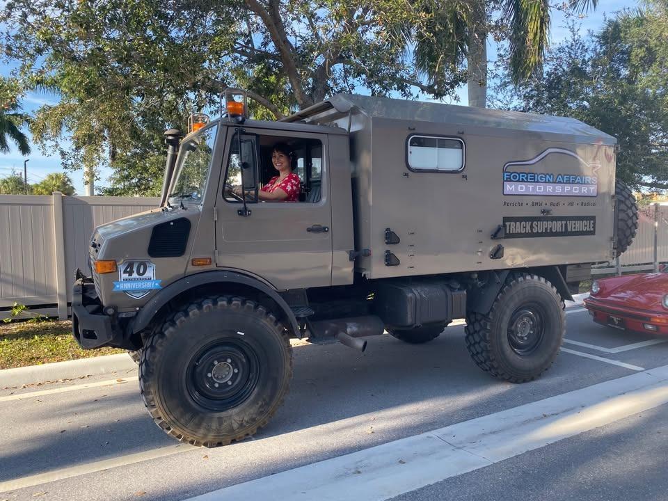 1988 Mercedes-Benz Unimog 1300L