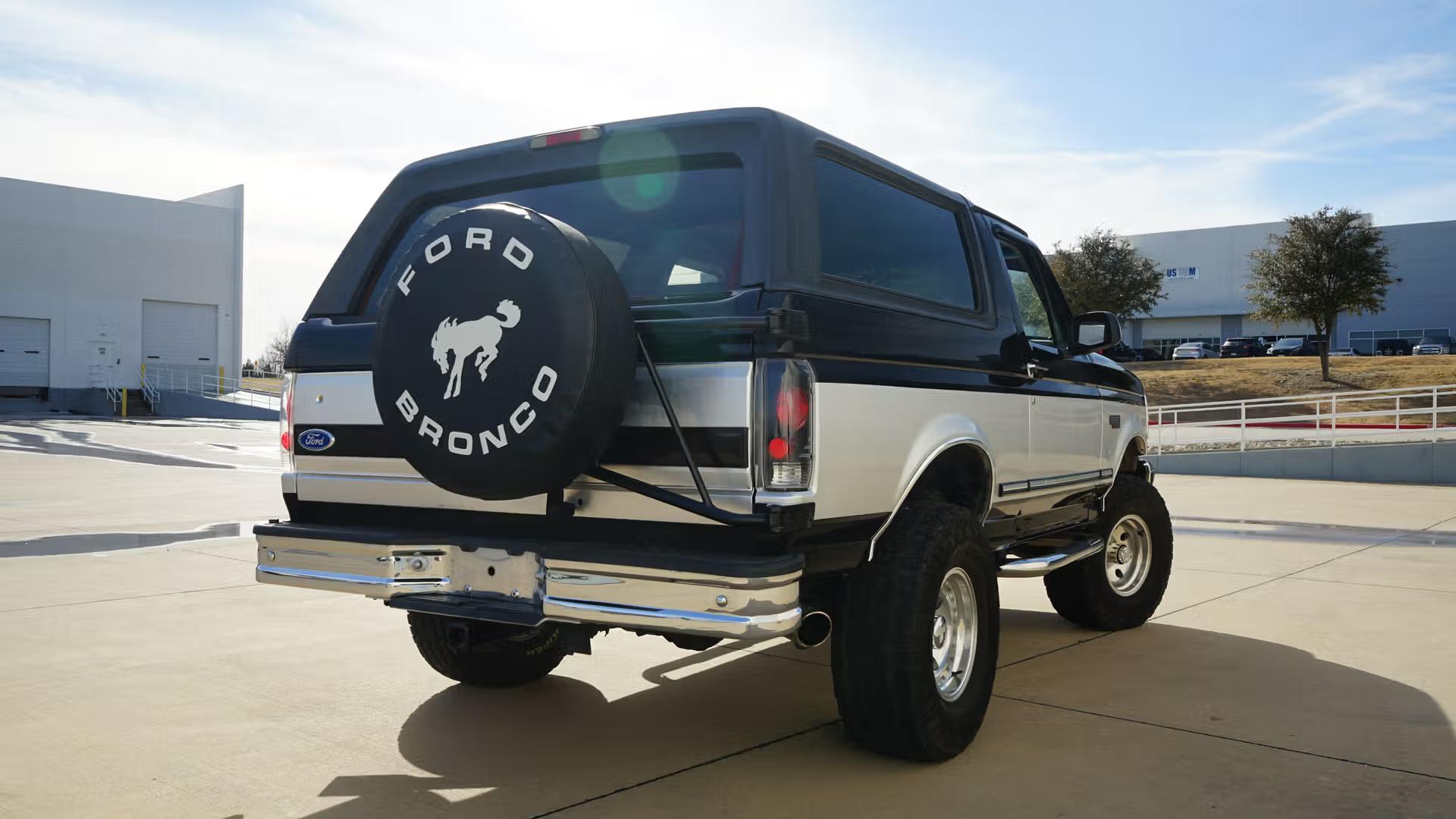 40k-Mile 1995 Ford Bronco XLT