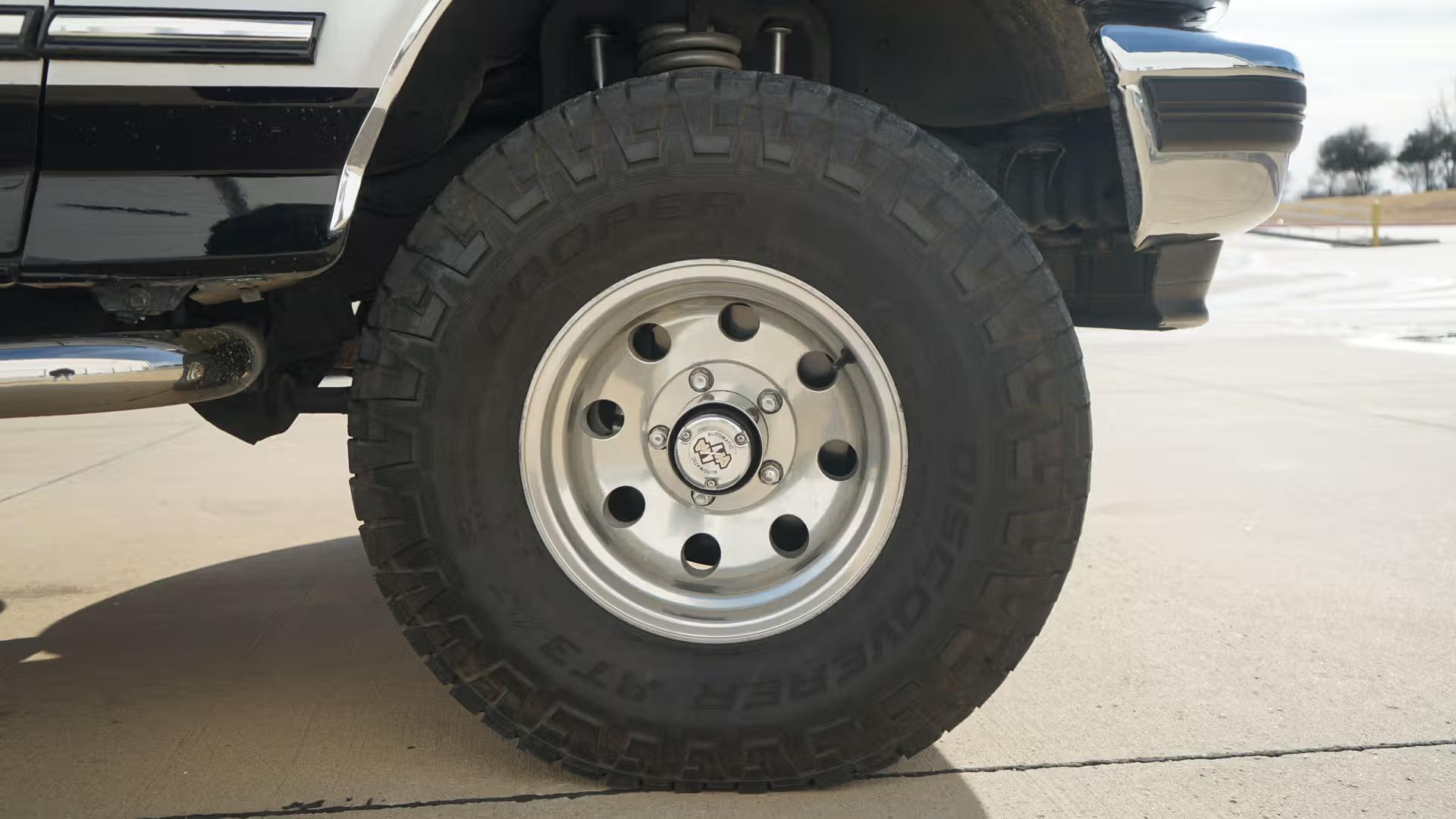 40k-Mile 1995 Ford Bronco XLT