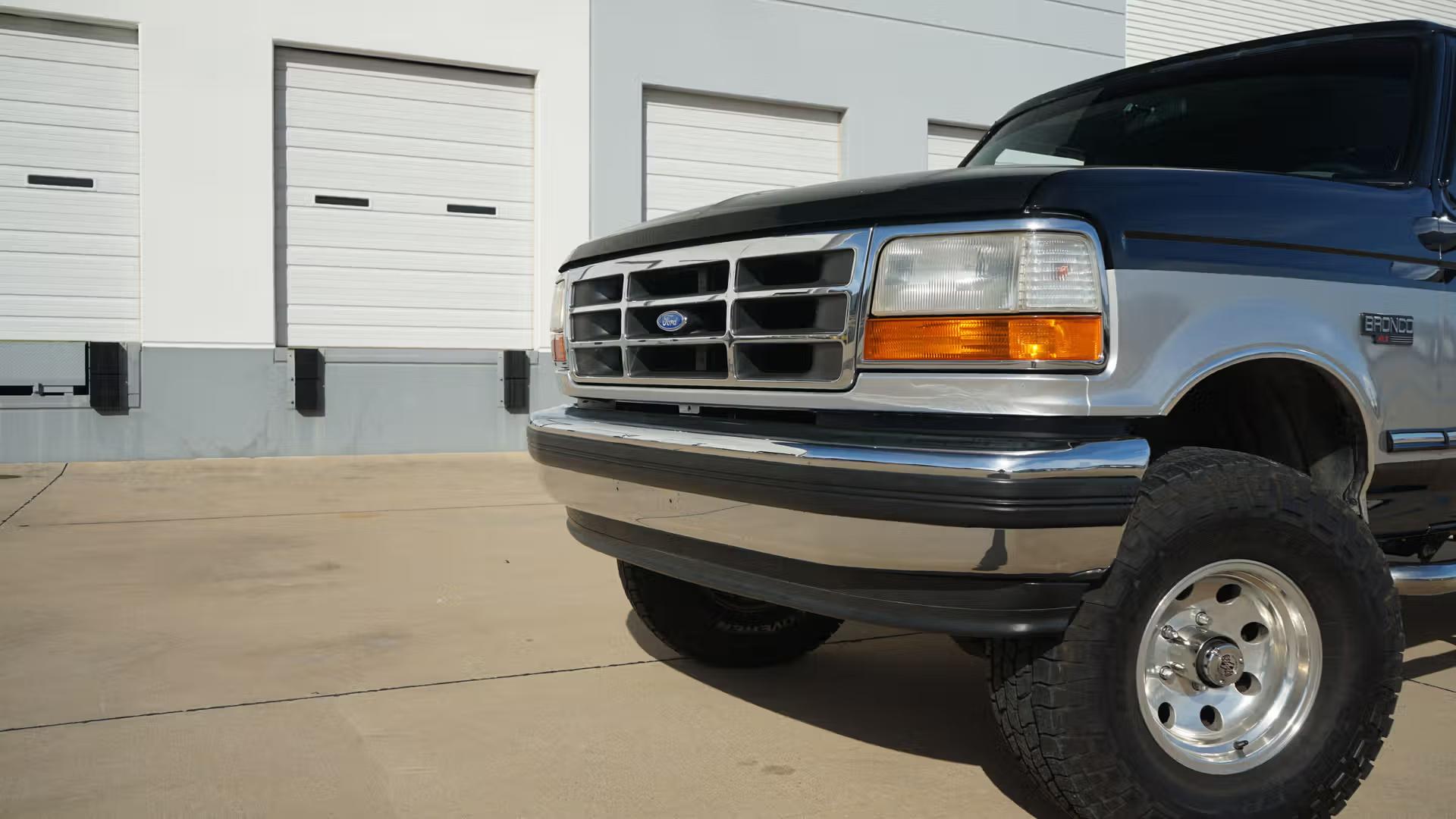 40k-Mile 1995 Ford Bronco XLT