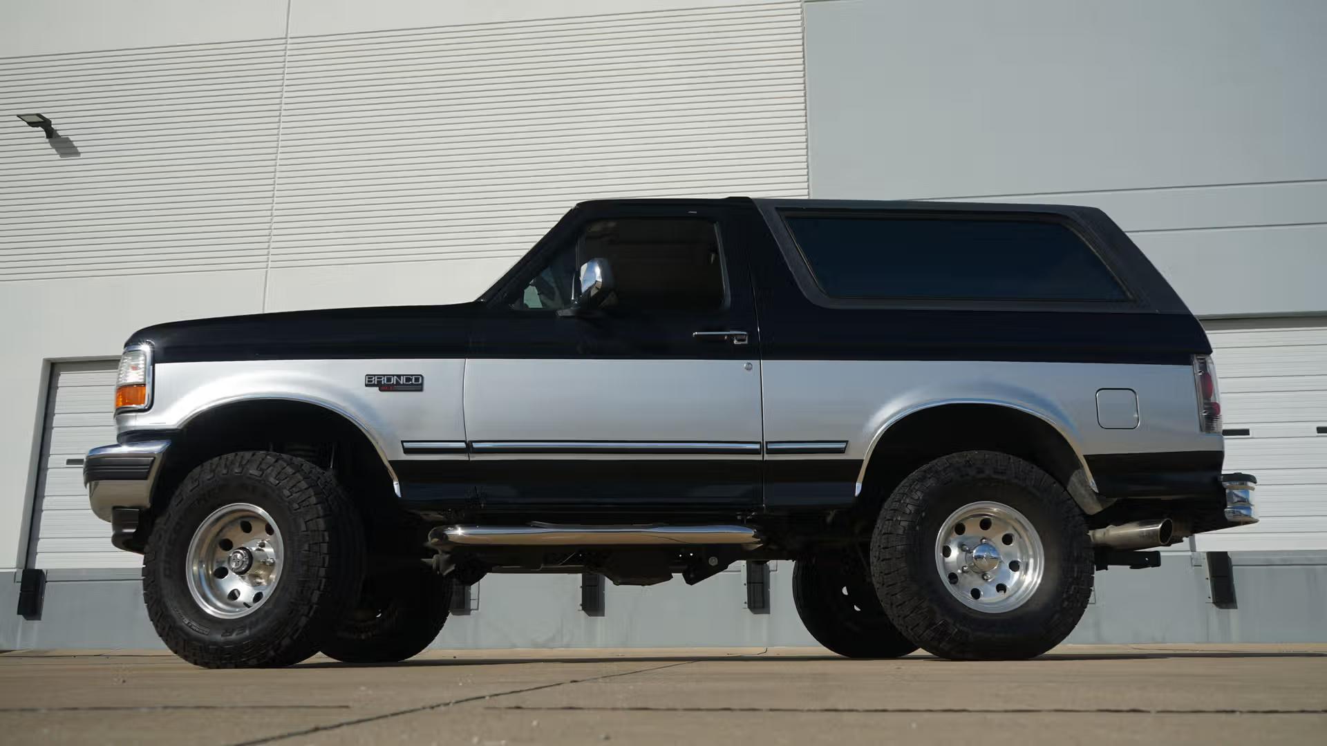 40k-Mile 1995 Ford Bronco XLT