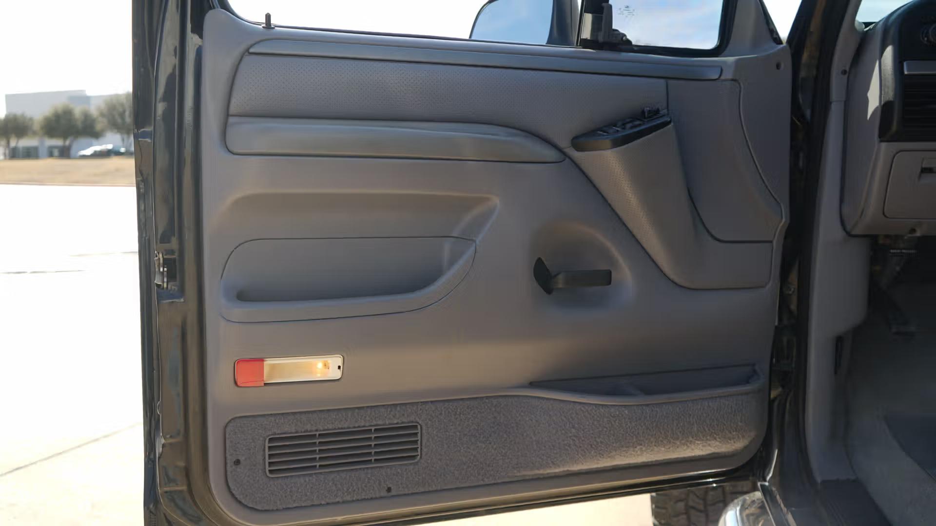 40k-Mile 1995 Ford Bronco XLT