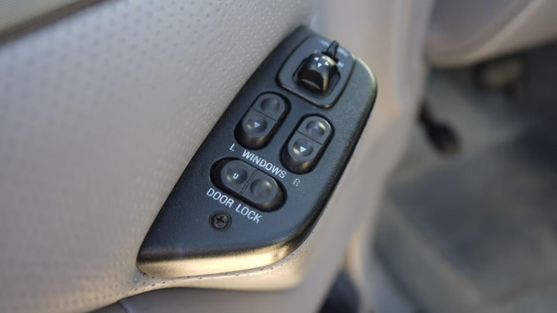 40k-Mile 1995 Ford Bronco XLT