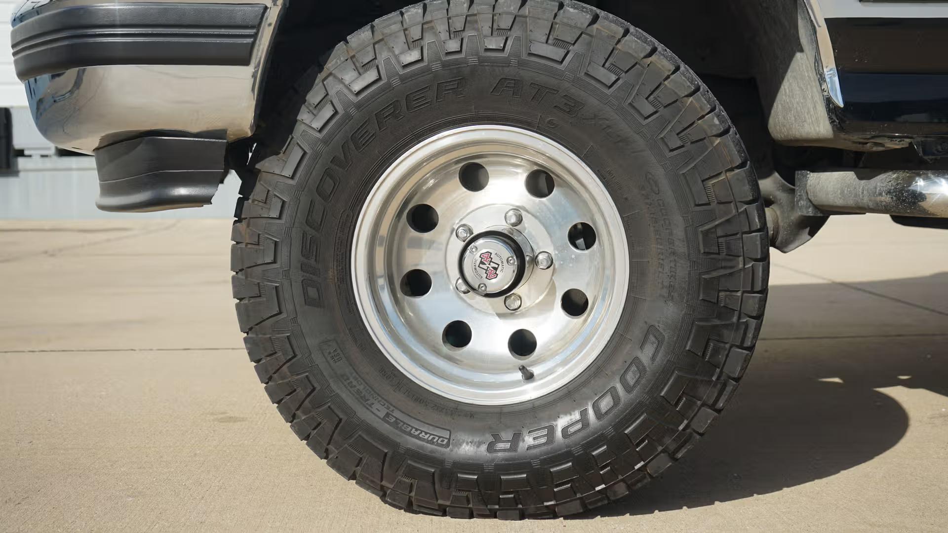 40k-Mile 1995 Ford Bronco XLT