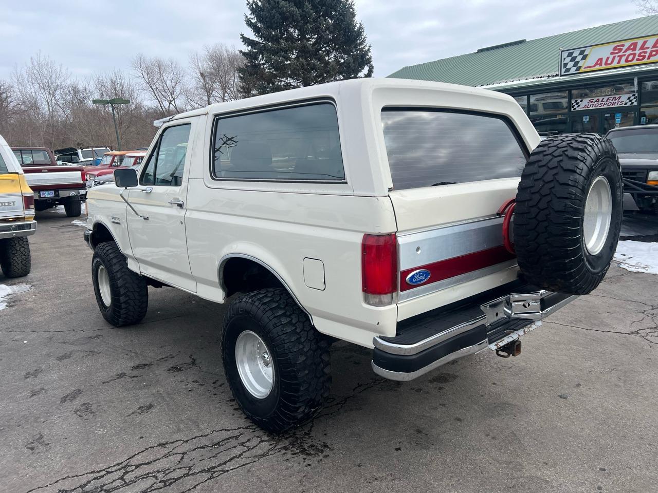 1990 Ford Bronco - 4