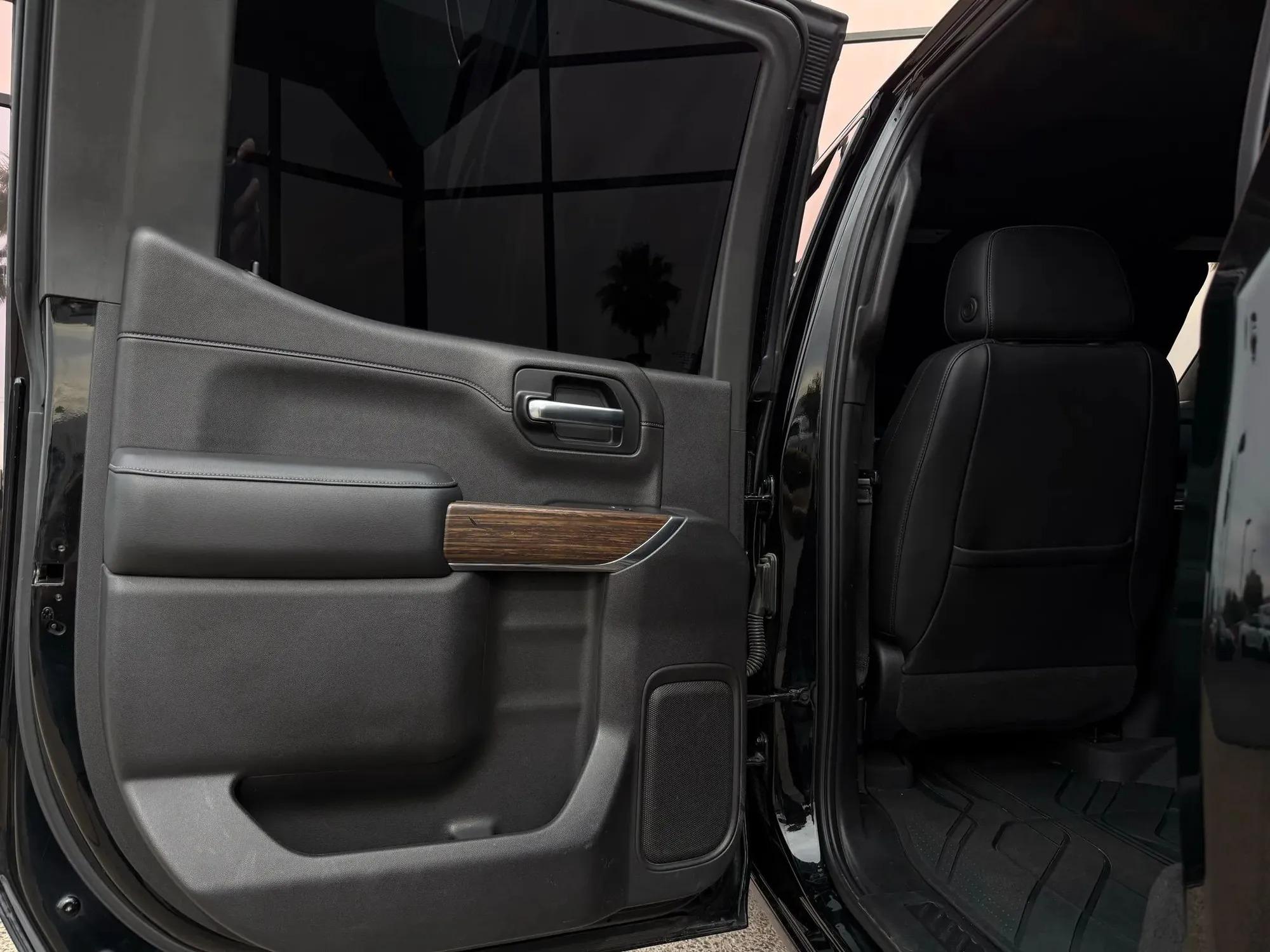 2020 Chevrolet Silverado 1500 High Country