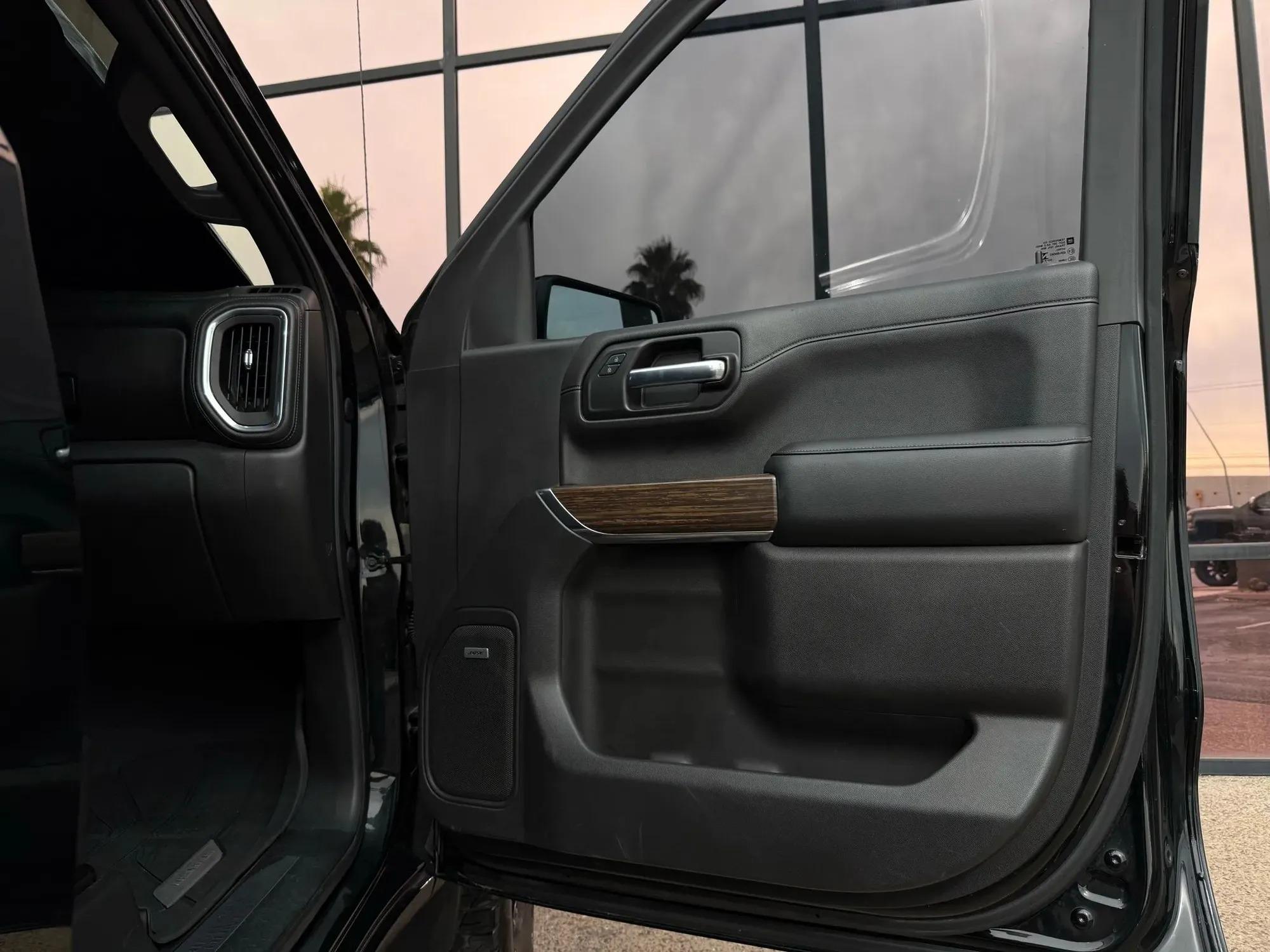 2020 Chevrolet Silverado 1500 High Country