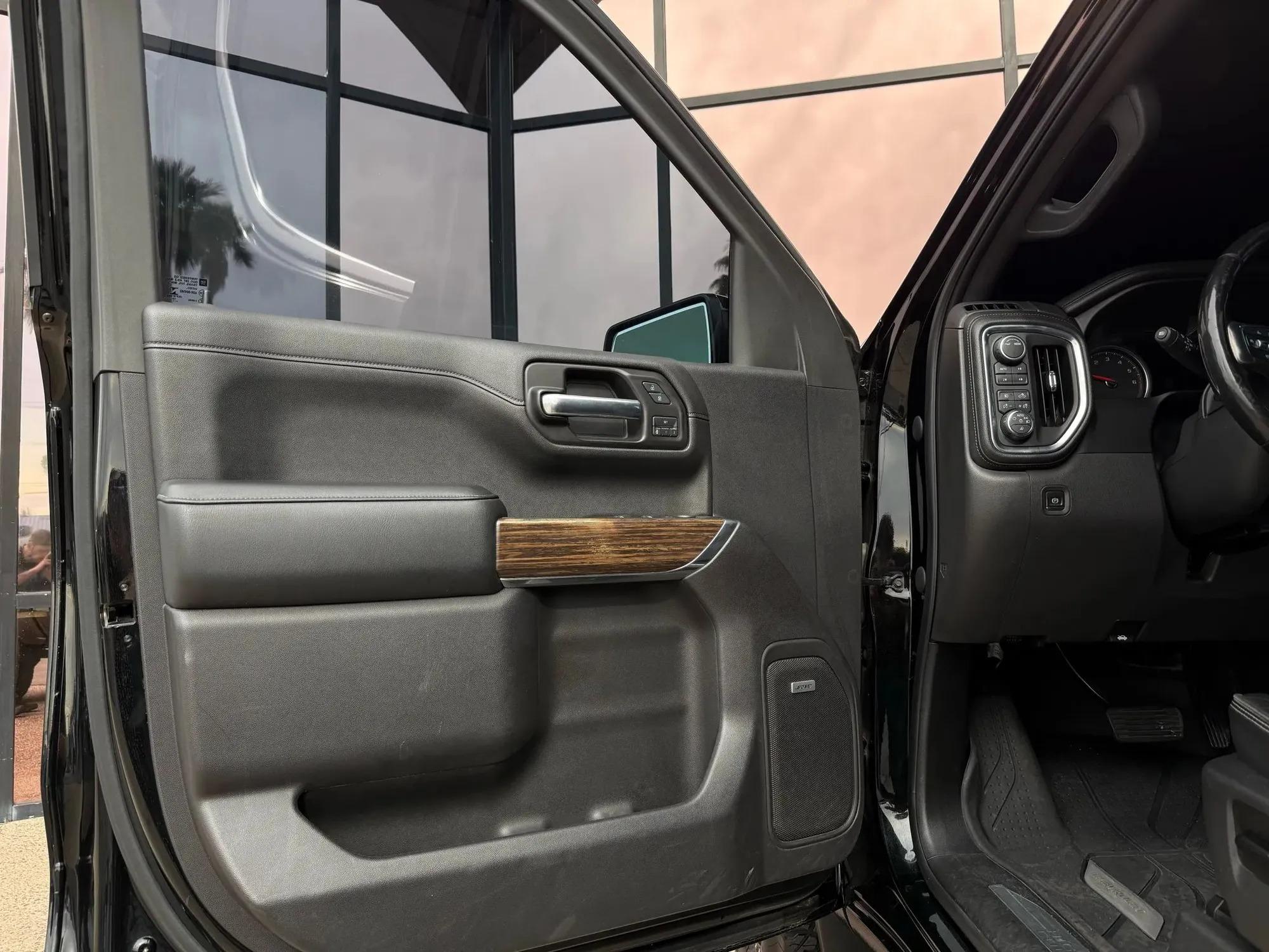 2020 Chevrolet Silverado 1500 High Country