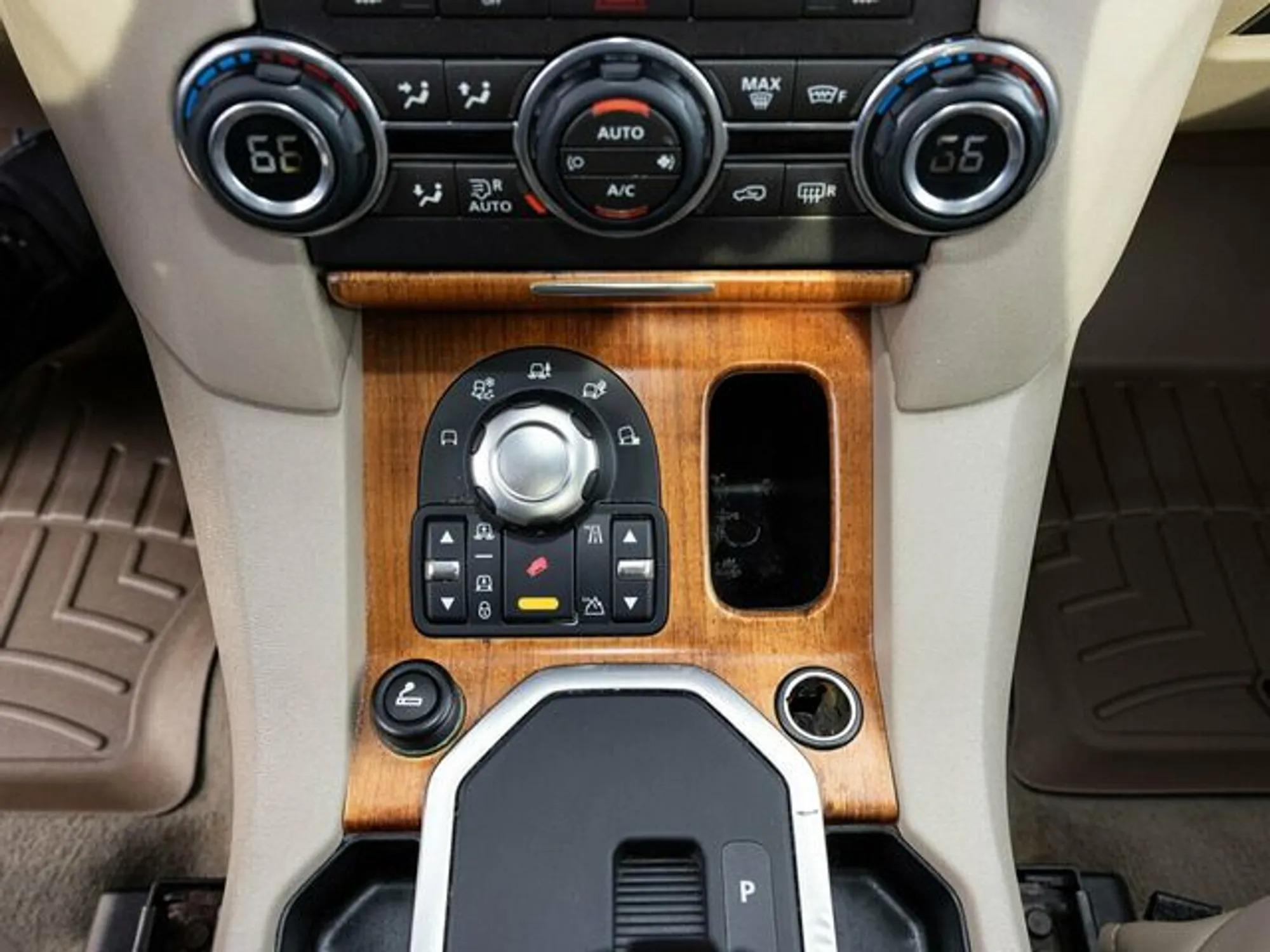 2011 Land Rover LR4