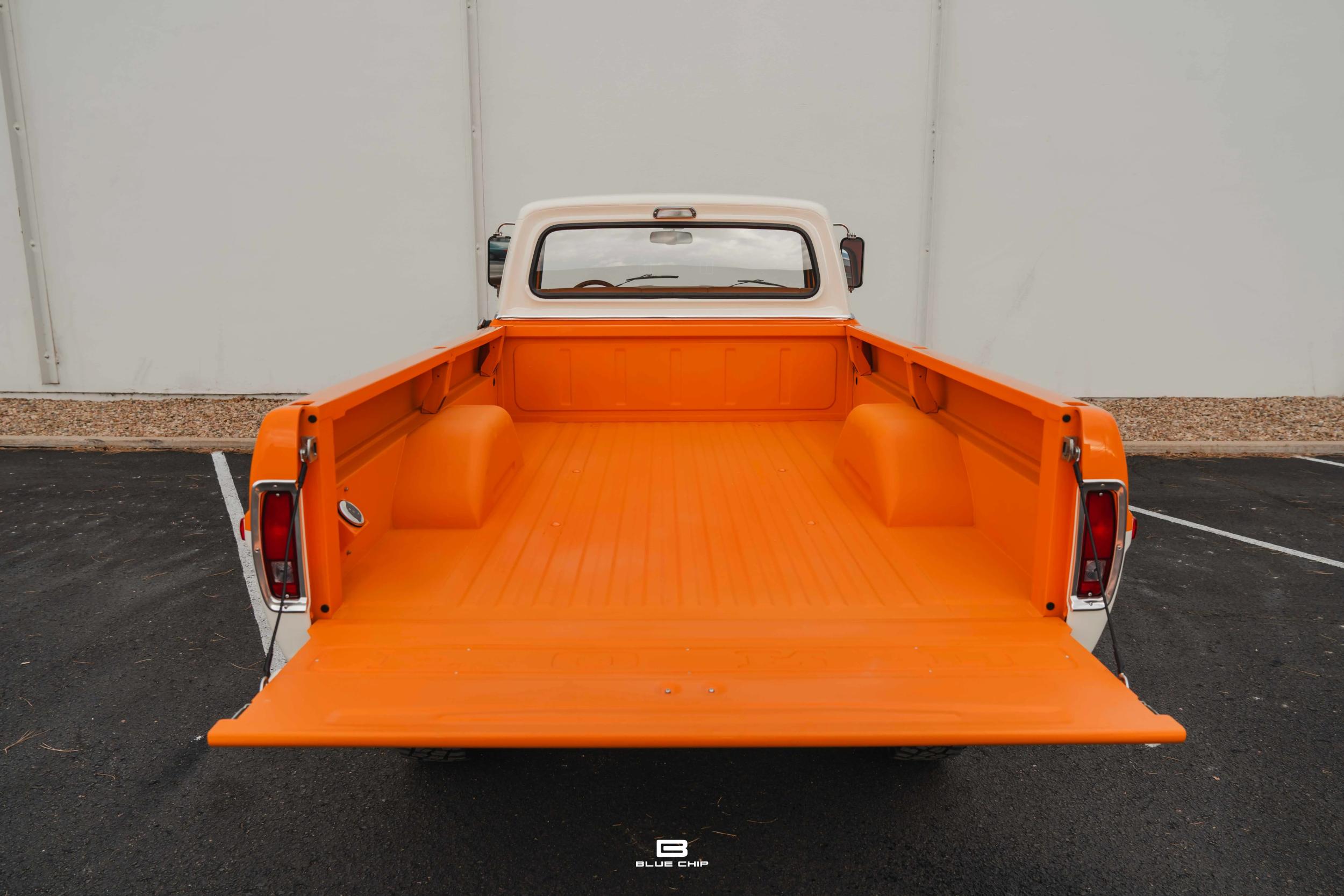 Velocity Restorations 1972 Ford F-250