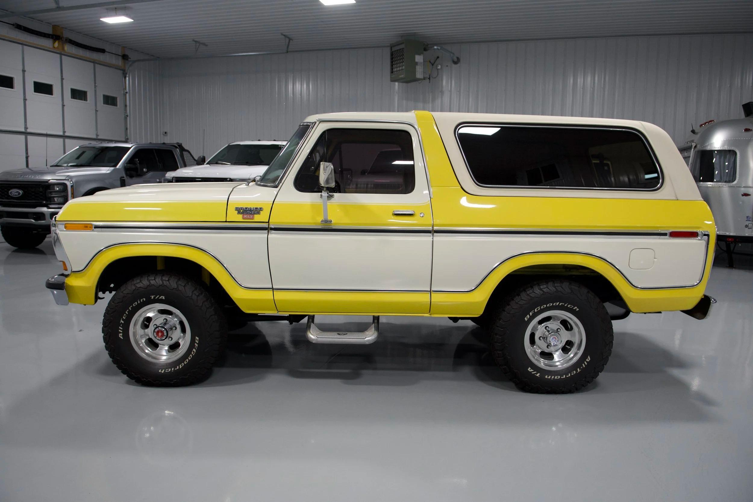 1979 Ford Bronco - 2