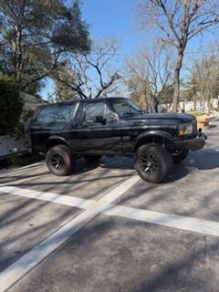 1992 Ford Bronco Custom - 2