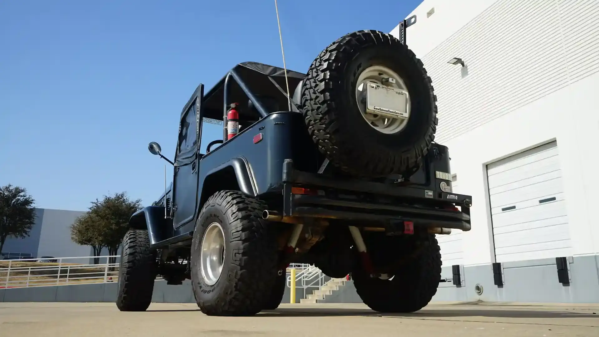 1977 Toyota Land Cruiser FJ40 - 4