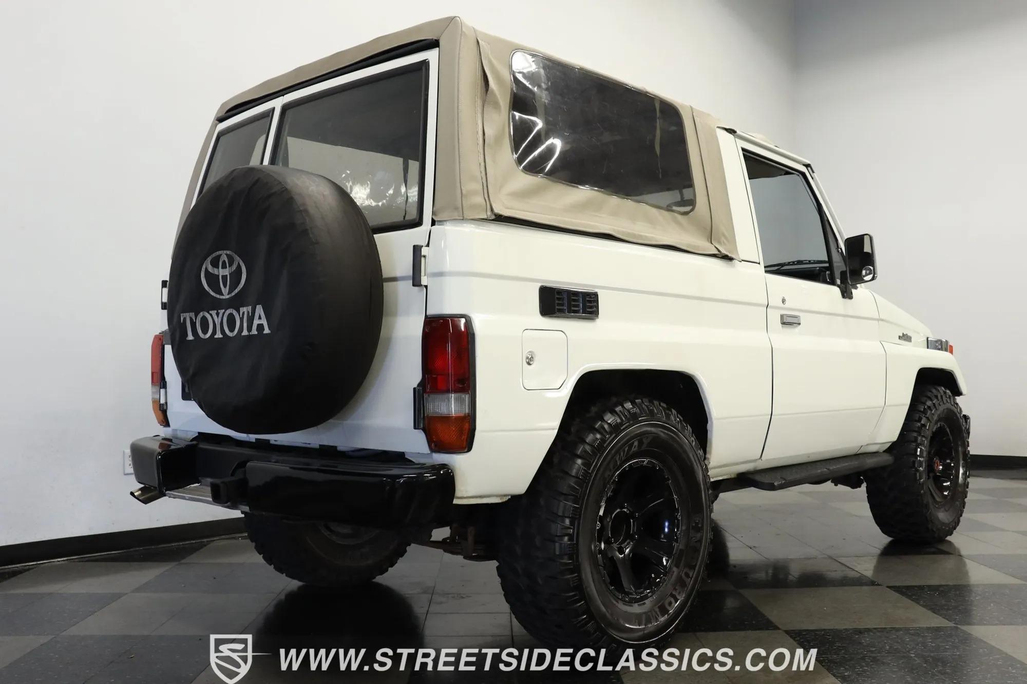 1987 Toyota Land Cruiser FJ73
