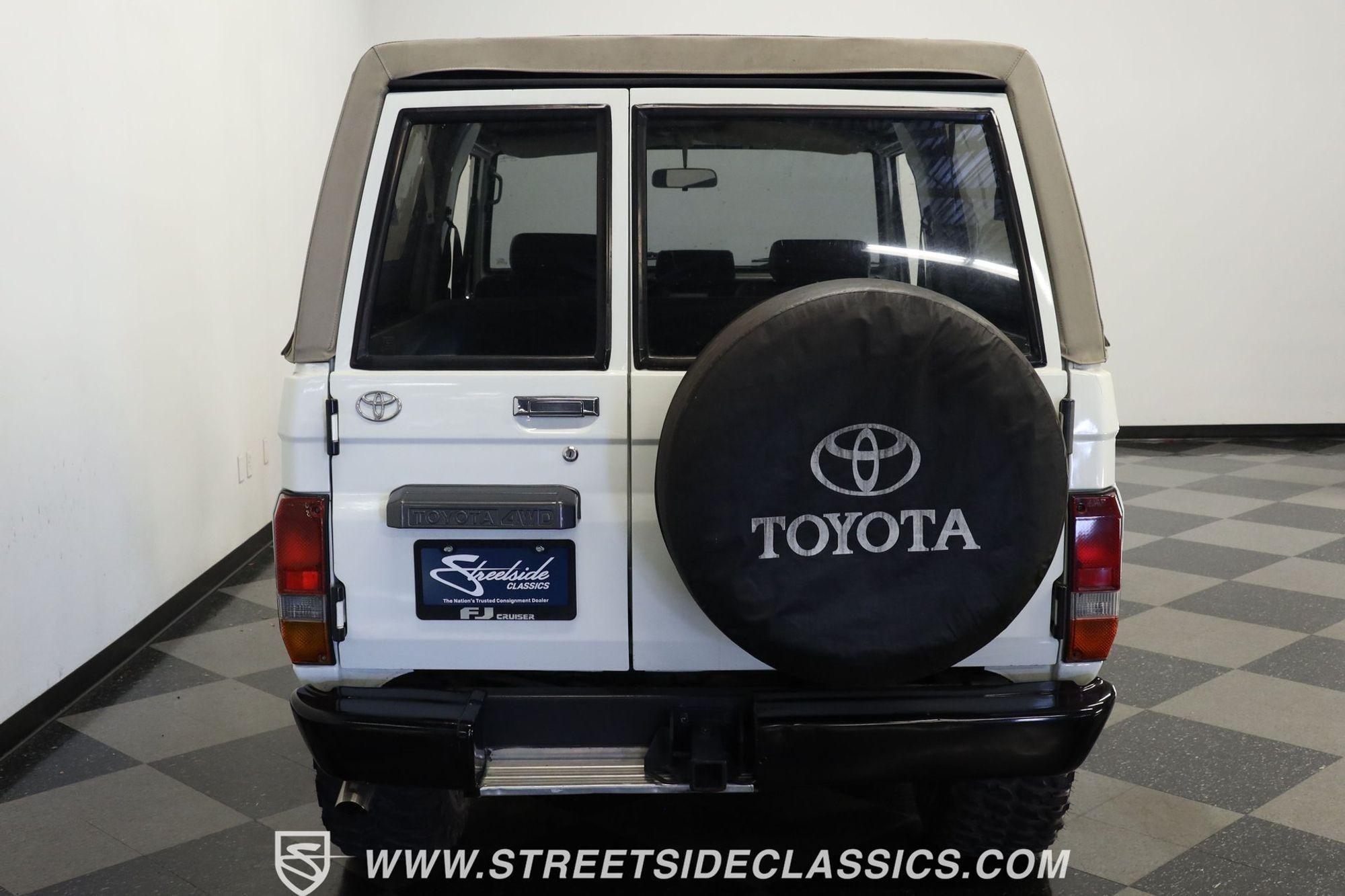 1987 Toyota Land Cruiser FJ73 - 5