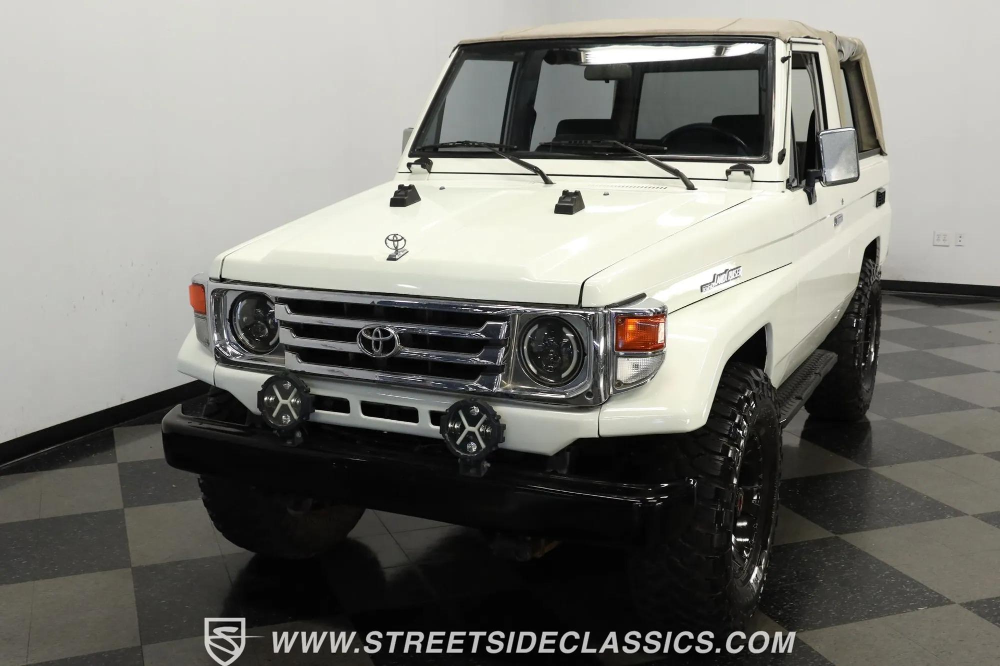 1987 Toyota Land Cruiser FJ73