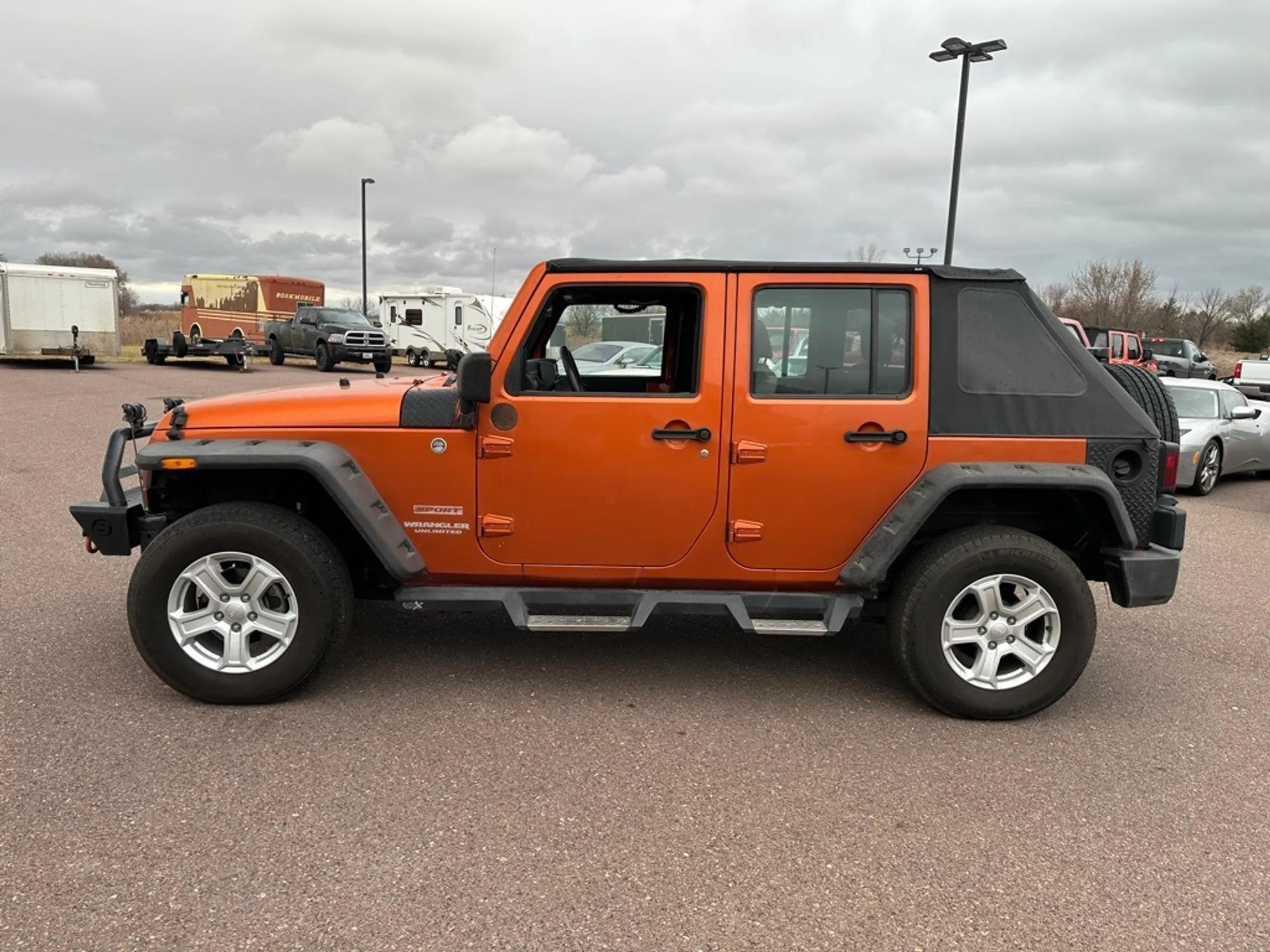 2010 Jeep Wrangler Unlimited Sport - 5