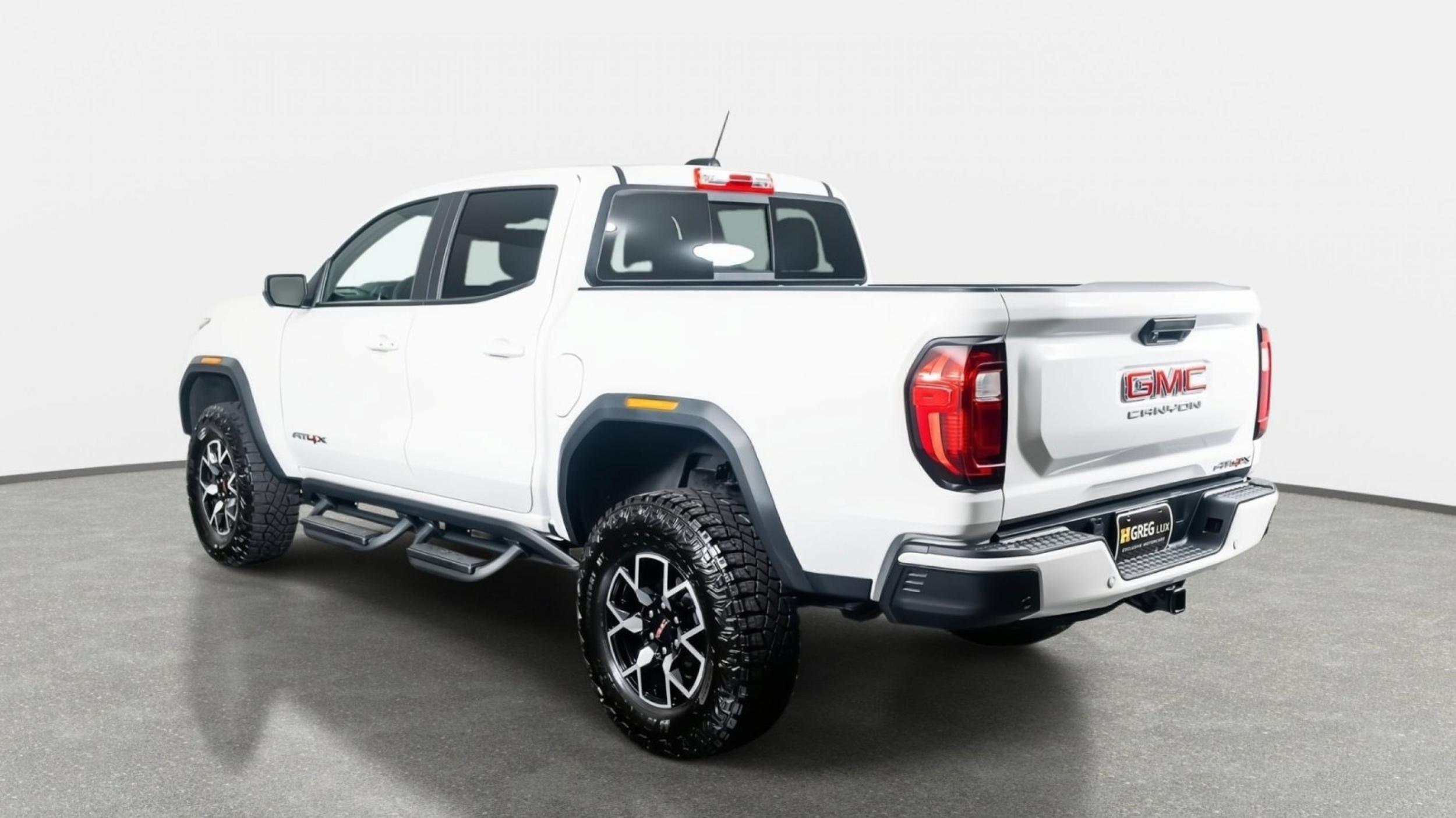 2025 GMC Canyon AT4