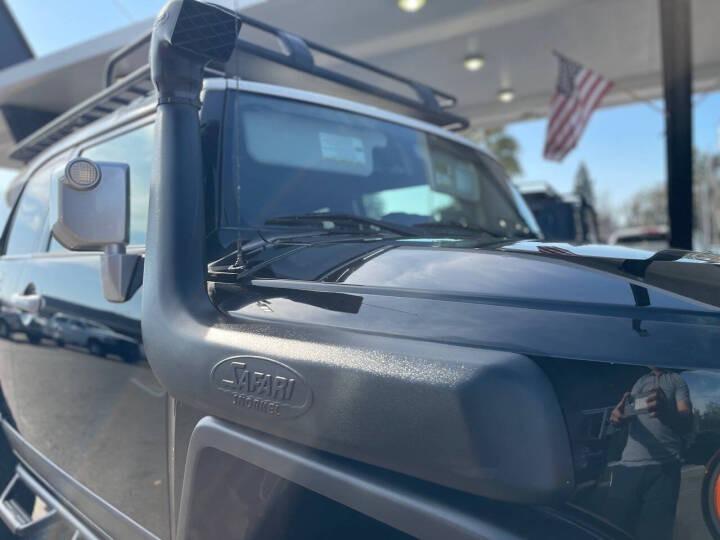 2012 Toyota FJ Cruiser