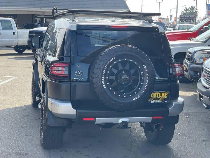 2012 Toyota FJ Cruiser
