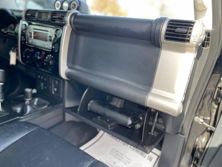 2012 Toyota FJ Cruiser