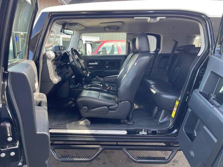 2012 Toyota FJ Cruiser