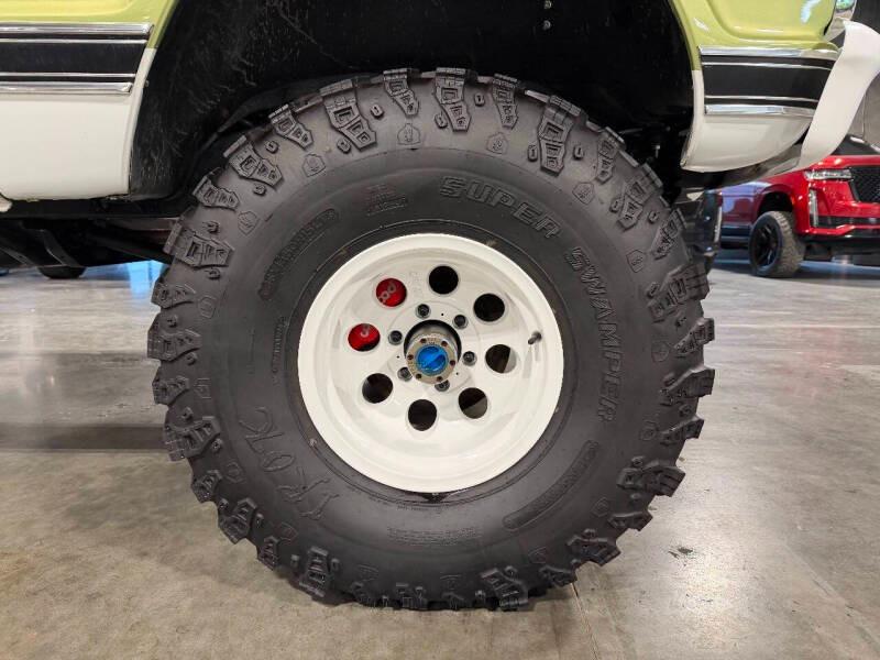 Supercharged 1972 Chevrolet Suburban