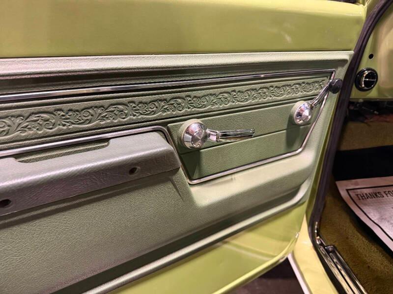 Supercharged 1972 Chevrolet Suburban