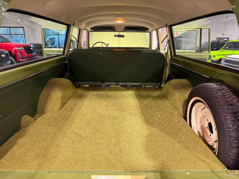 Supercharged 1972 Chevrolet Suburban