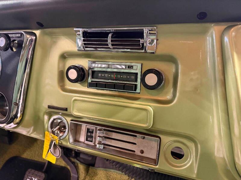 Supercharged 1972 Chevrolet Suburban