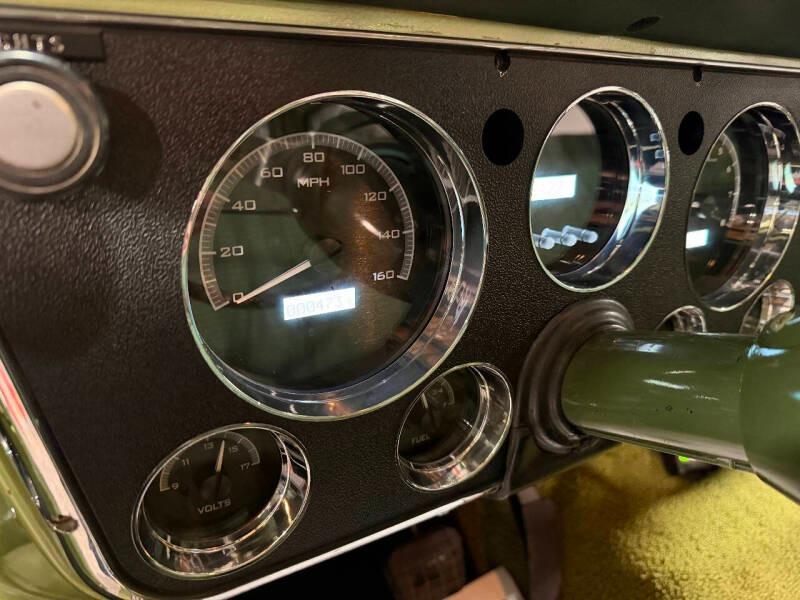 Supercharged 1972 Chevrolet Suburban