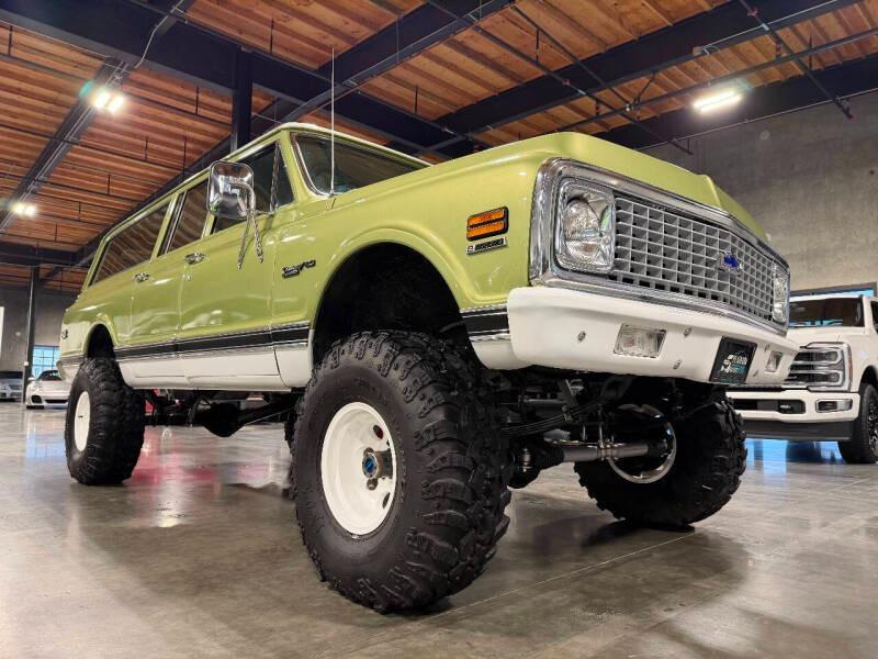 Supercharged 1972 Chevrolet Suburban