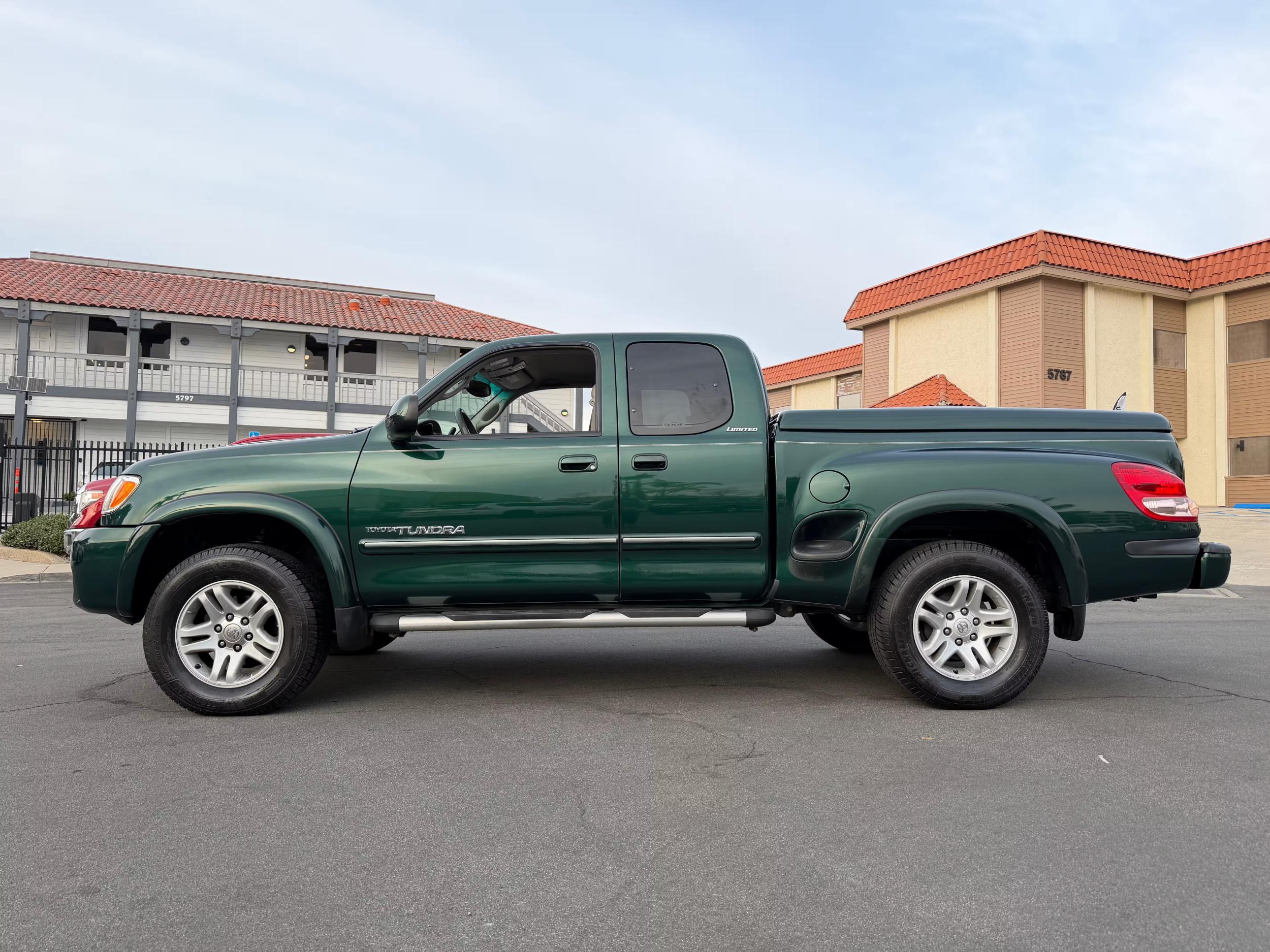 2004 Toyota Tundra Limited Step Side 4×4 - 4
