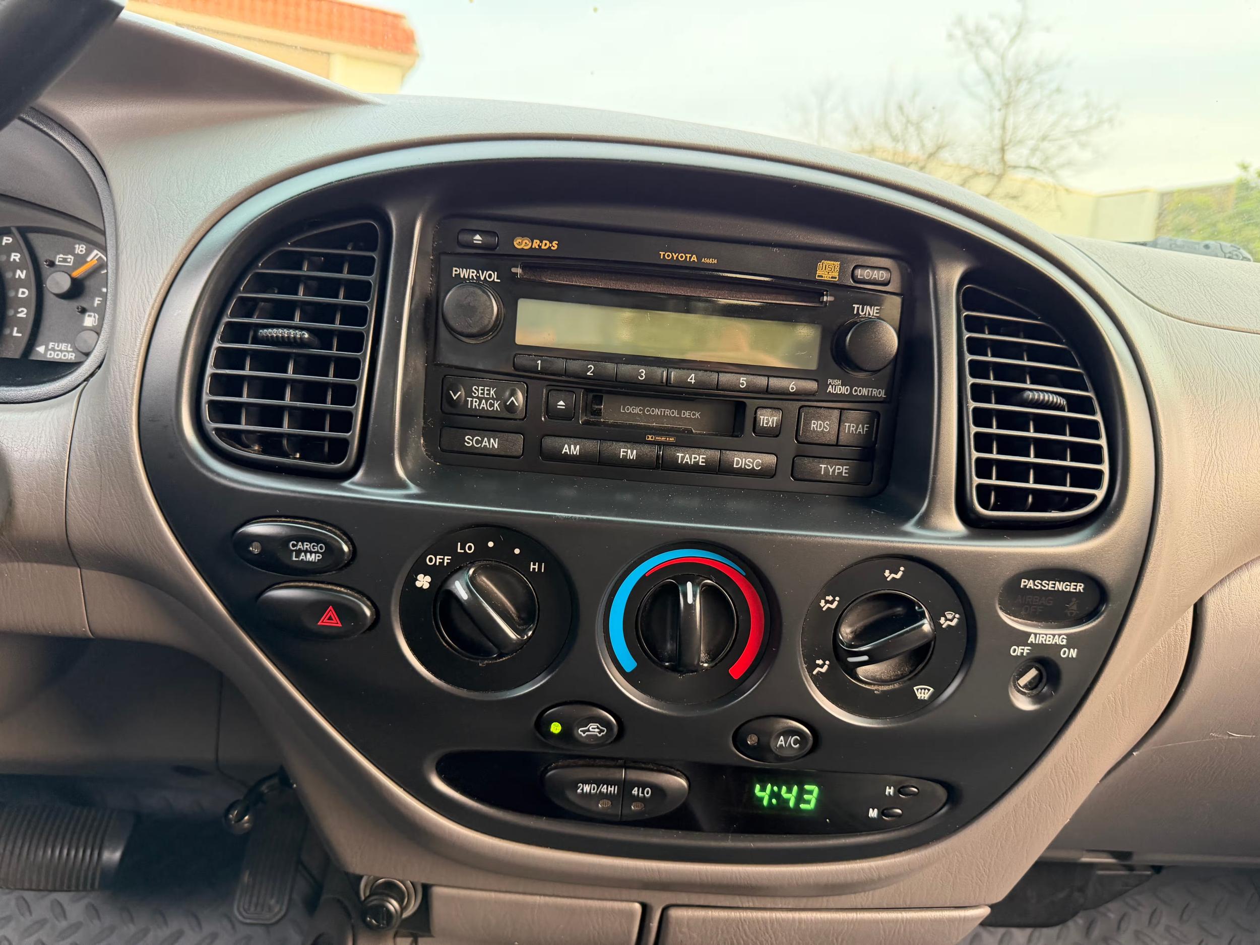 2004 Toyota Tundra Limited Step Side 4×4